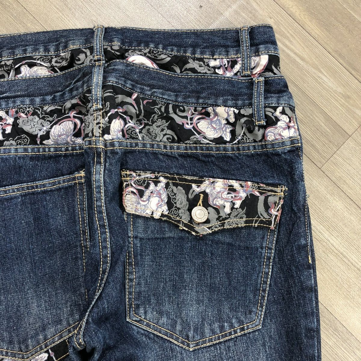 Ed Hardy 2000s Japanese Brand Double Waist Phoenixs Embroidered Jeans Size US 32 / EU 48 - 11 Thumbnail
