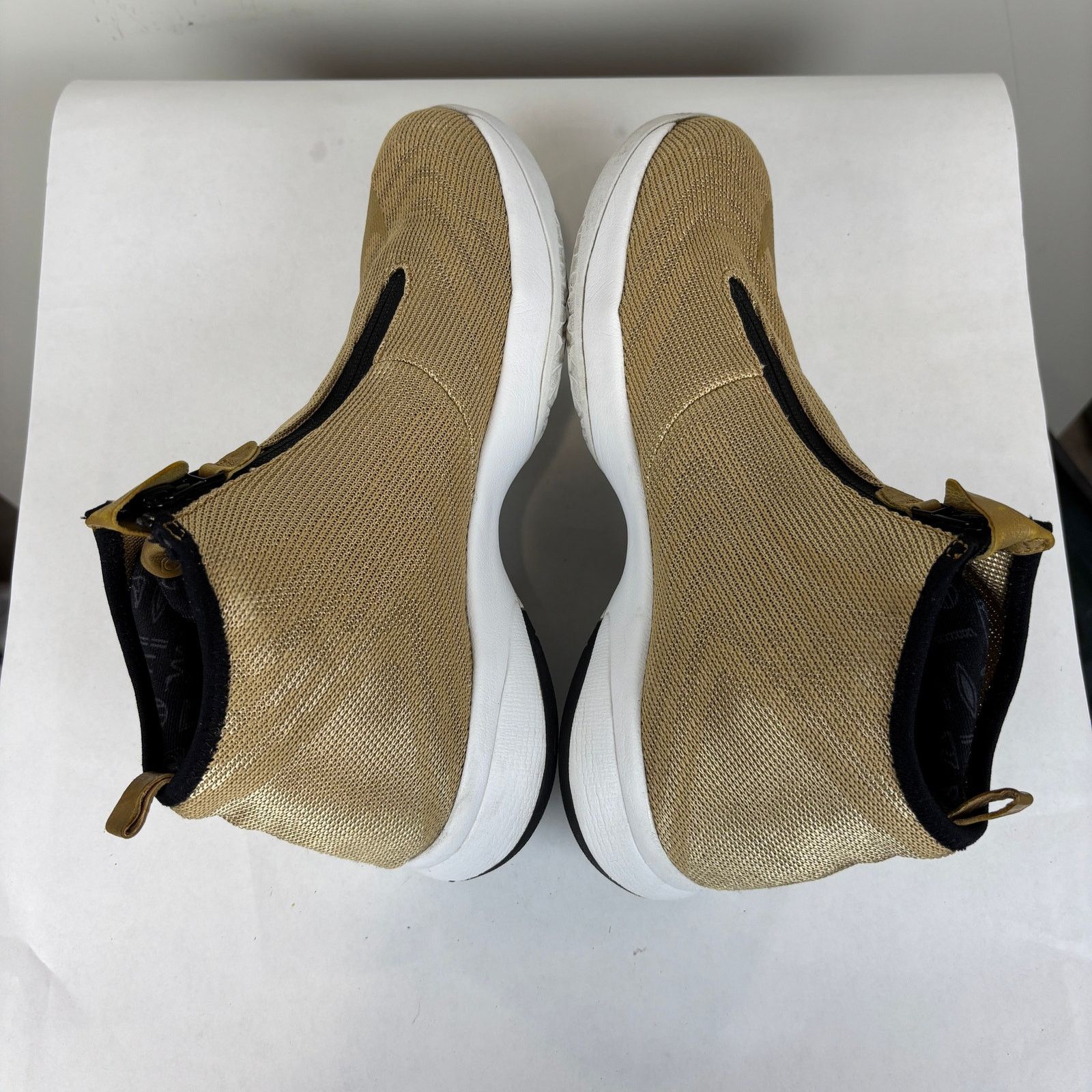 Nike Nike Zoom Kobe Icon Metallic Gold Sneakers Shoes Men's 9 Size US 9 / EU 42 - 7 Thumbnail