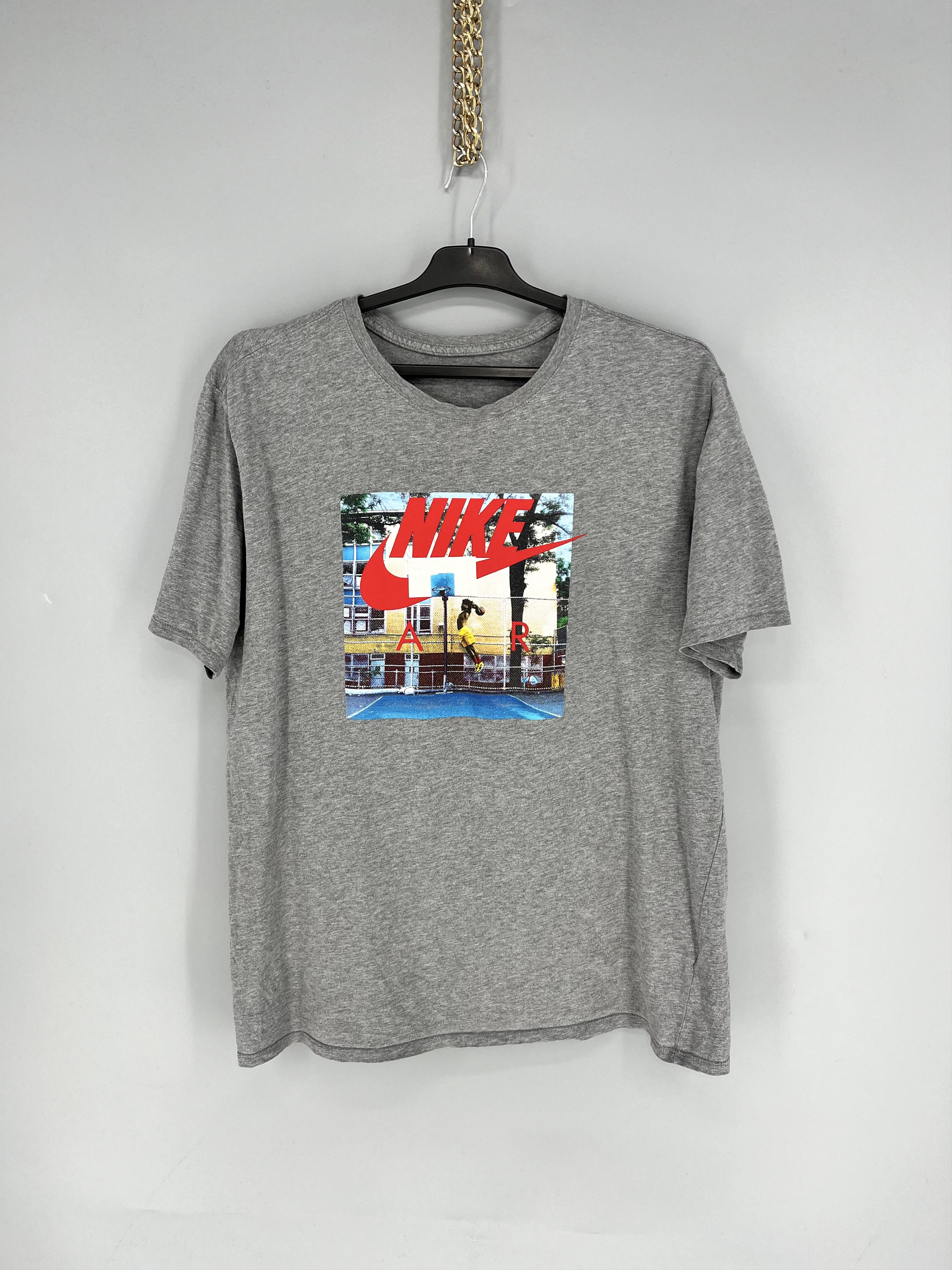 Nike Vintage Y2K Nike Air Center Swoosh Logo T-Shirt Size US XL / EU 56 / 4 - 1 Thumbnail