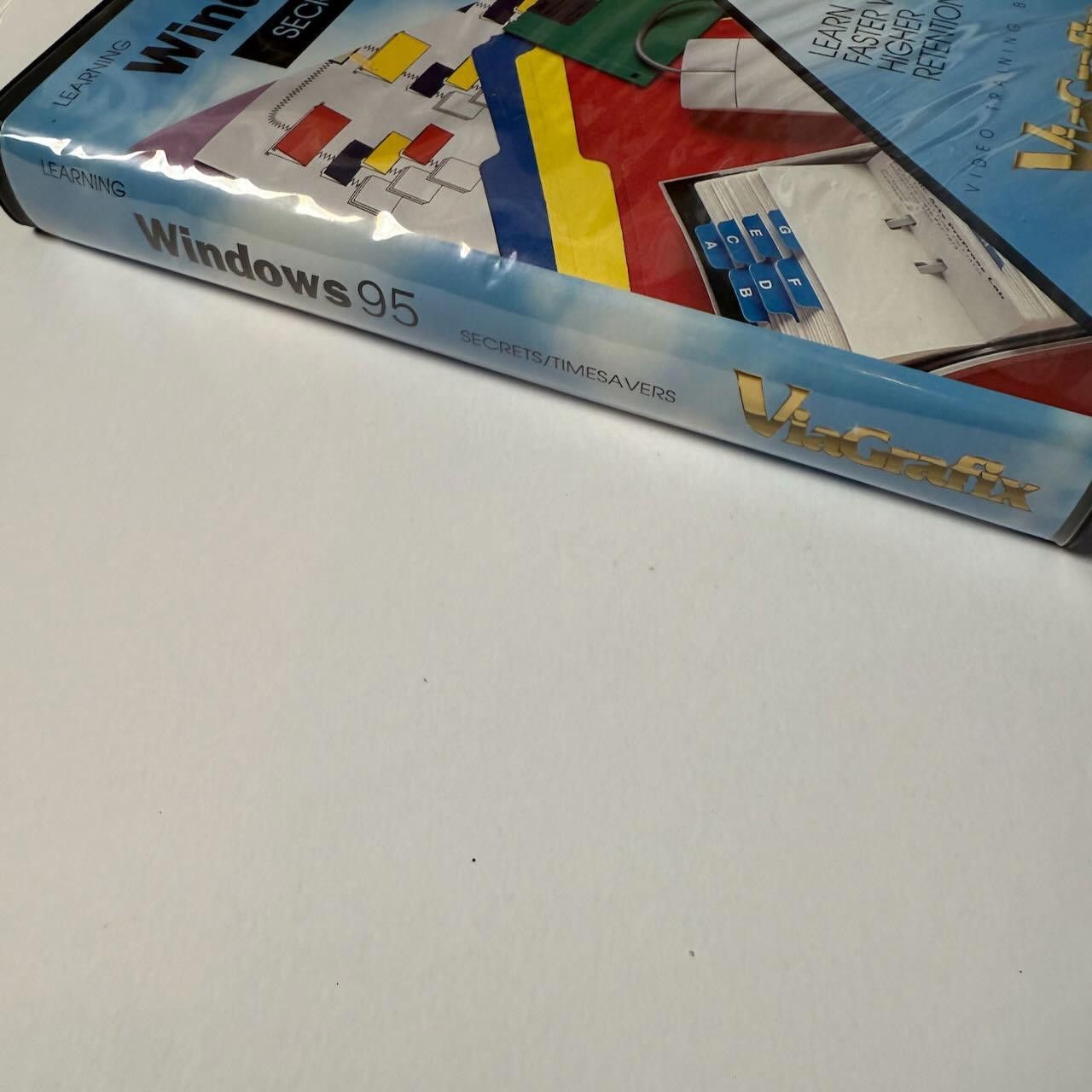 Other RARE ViaGrafix Learning Windows 95 Secrets VHS CIB Size ONE SIZE - 2 Thumbnail