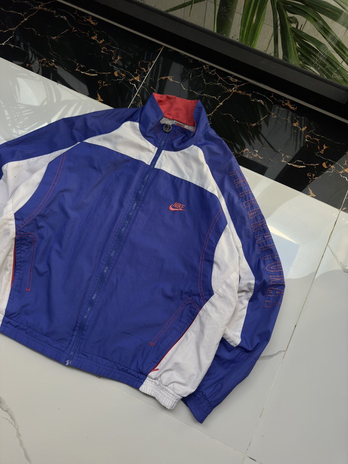 Nike × Vintage NIKE INTERNATIONAL VINTAGE BIG LOGO STREETWEAR LIGHT JACKET Size US L / EU 52-54 / 3 - 5 Thumbnail