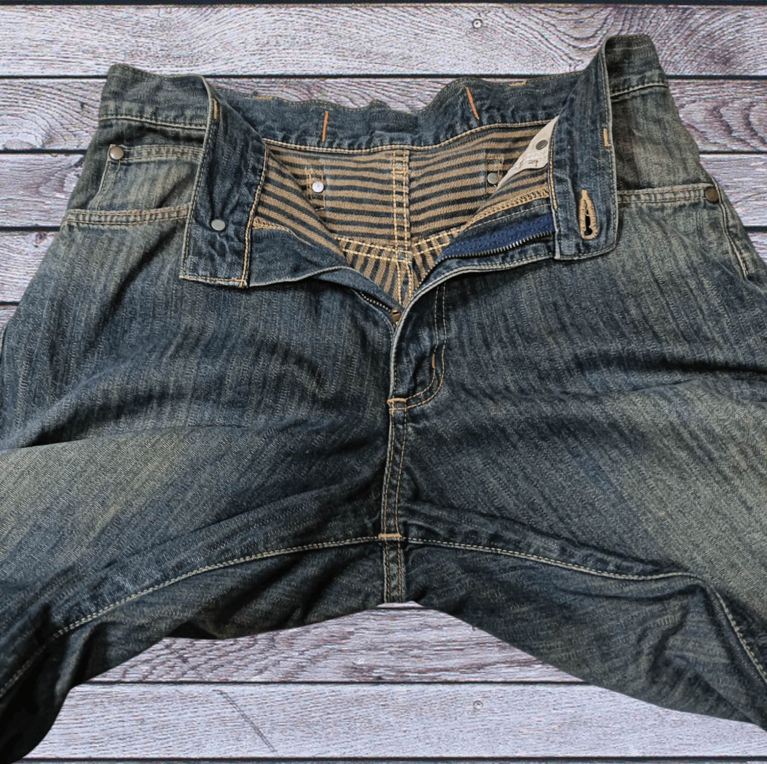 Wrangler WRANGLER BUCKLE BACK FLARE JEANS Size US 33 - 8 Thumbnail