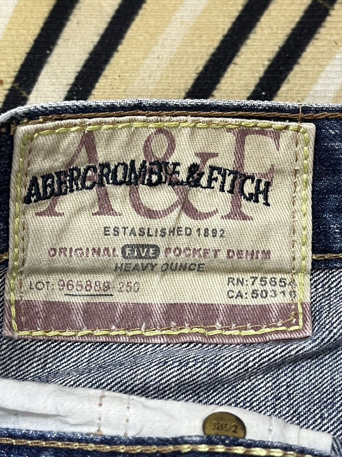 Abercrombie & Fitch × Beauty Beast Vintage Abercrombie&Fitch Ripped Distressed Denim Size US 33 - 10 Thumbnail