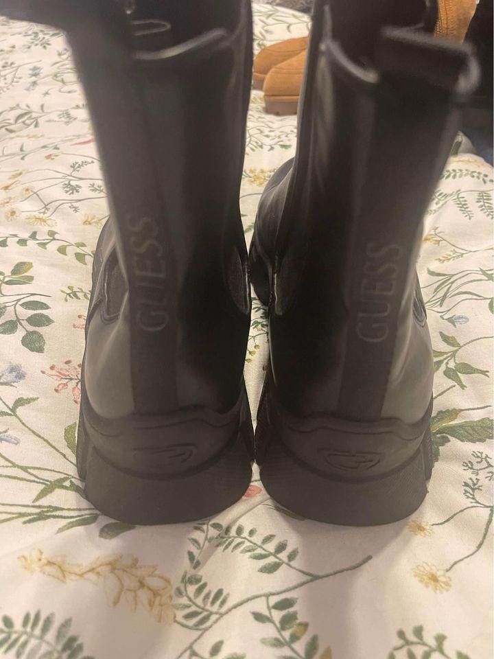 Guess Guess Chunky Heel Boots Size9 Size US 9 / IT 39 - 5 Thumbnail