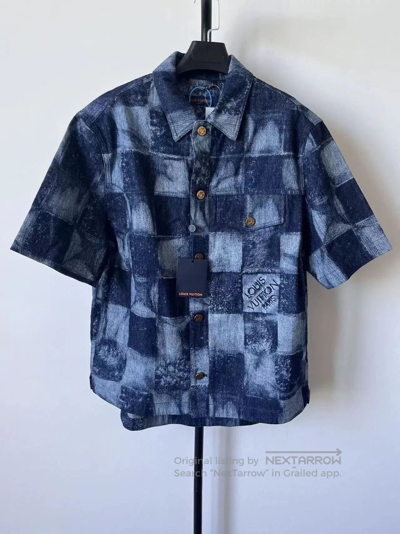 Louis Vuitton blue checkered classic short sleeve shirt. Size US L / EU 52-54 / 3 - 1 Thumbnail