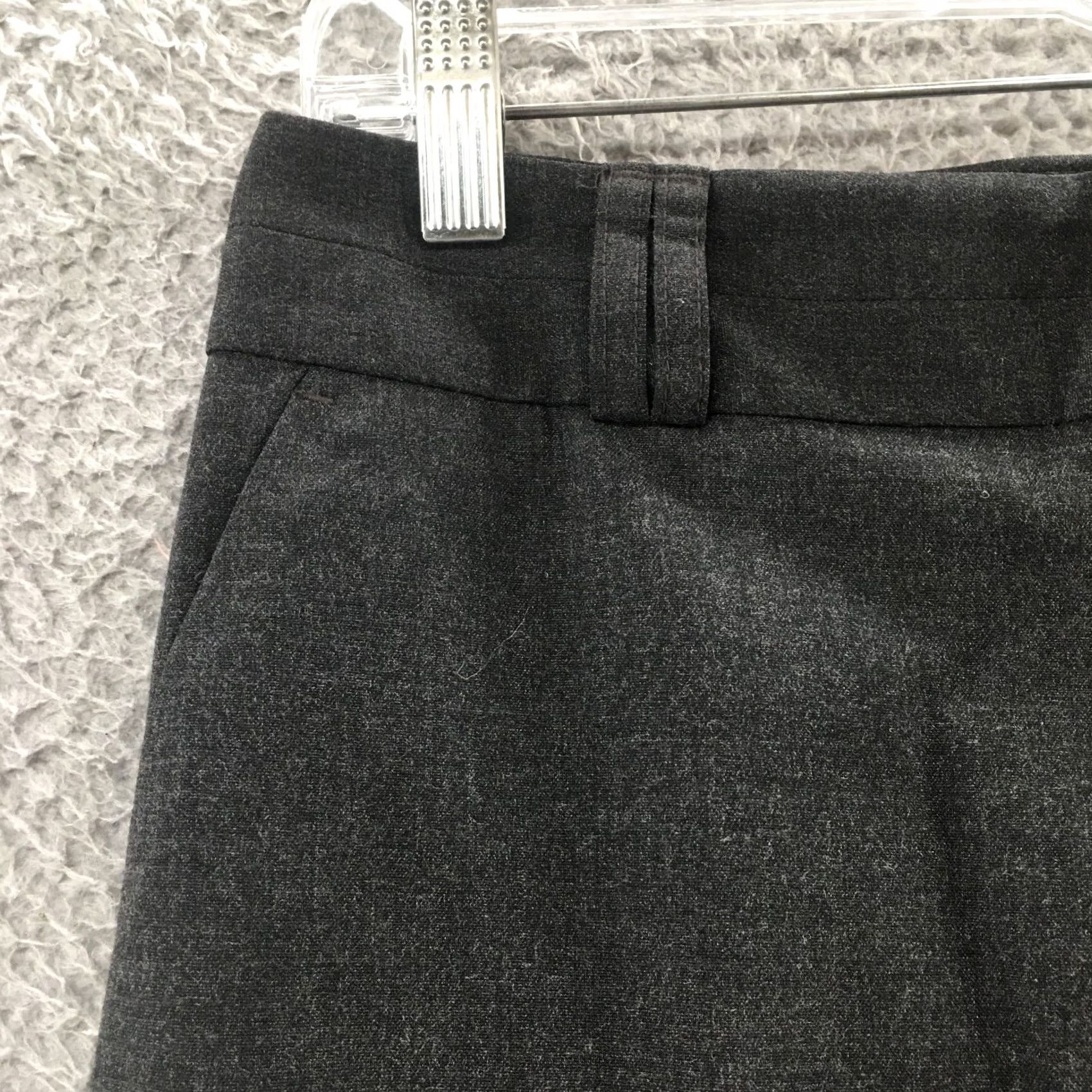 Banana Republic Banana Republic Dress Pants Women's Petite 4 Black Zip Flat Front 31x30.5 Tailored Workwear, Tapered Leg, 30.5 Inseam, 31 Waist, 4P Size 27" / US 4 / IT 40 - 4 Thumbnail