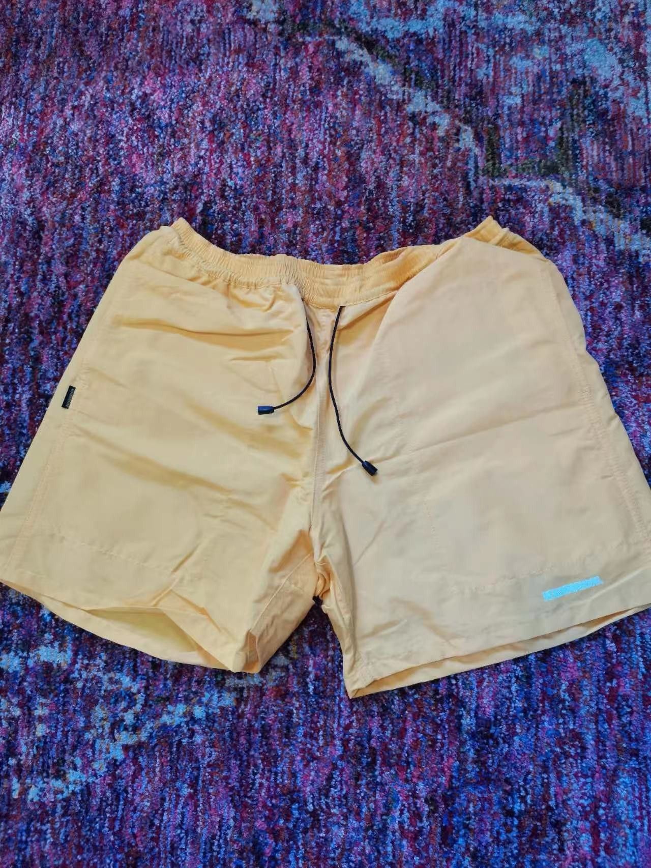 Neighborhood Neighborhood Waves Short Yellow Size L Size US 34 / EU 50 - 3 Thumbnail