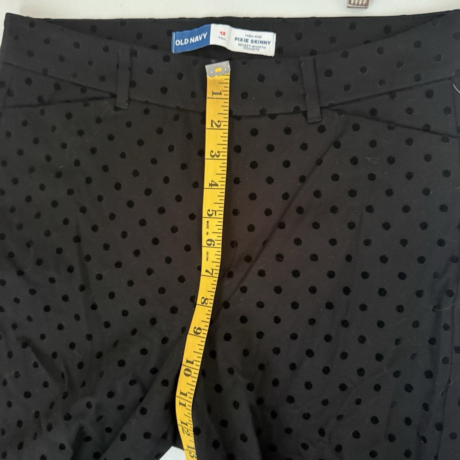 Old Navy Old Navy High Rise Pixie Skinny Secret Smooth Pockets Pants Size 30" / US 8 / IT 44 - 7 Thumbnail