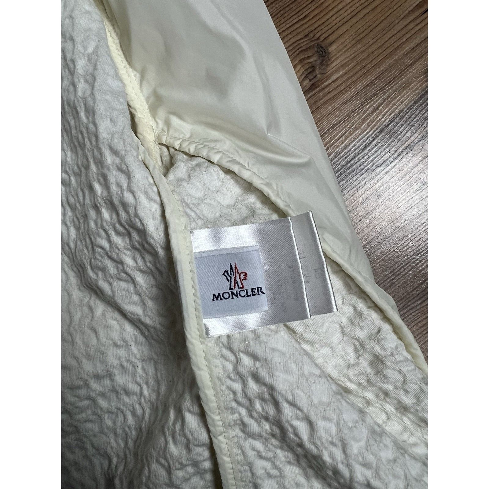 Moncler Moncler Marguerite Perforated Beige Women`s Bomber Jacket Si Size XS / US 0-2 / IT 36-38 - 12 Thumbnail