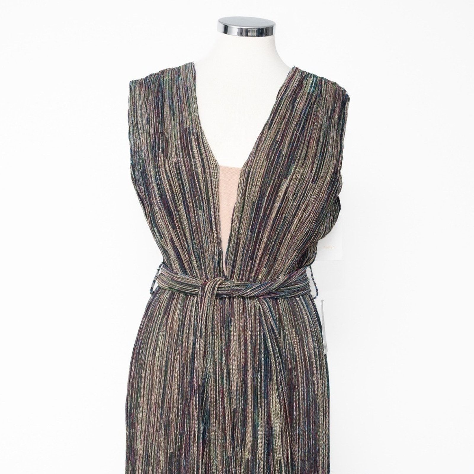 Designer Harlyn - Plunge V-Neck Tie Waist Pleated Gown Size M / US 6-8 / IT 42-44 - 7 Thumbnail