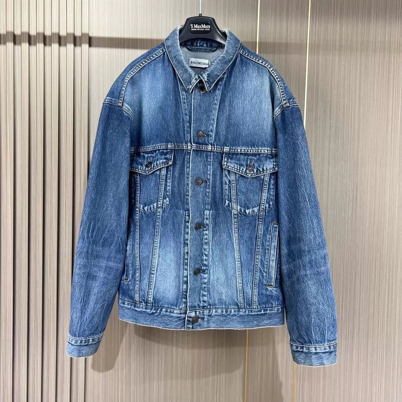 Balenciaga Balenciaga size 36 Back Letter Denim Jacket Size US S / EU 44-46 / 1 - 1 Thumbnail