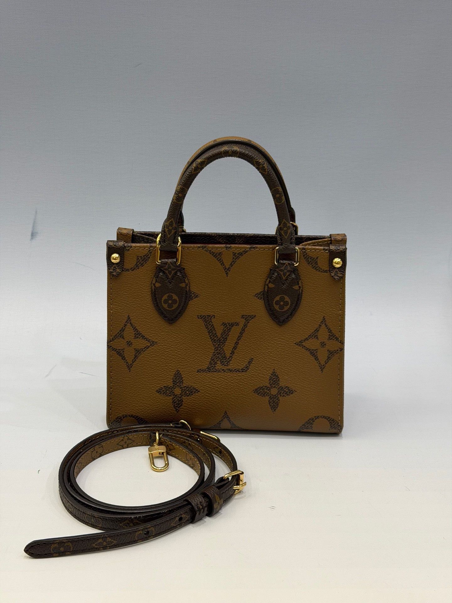 Louis Vuitton Pre-loved Bag Very good condition Size ONE SIZE - 1 Thumbnail