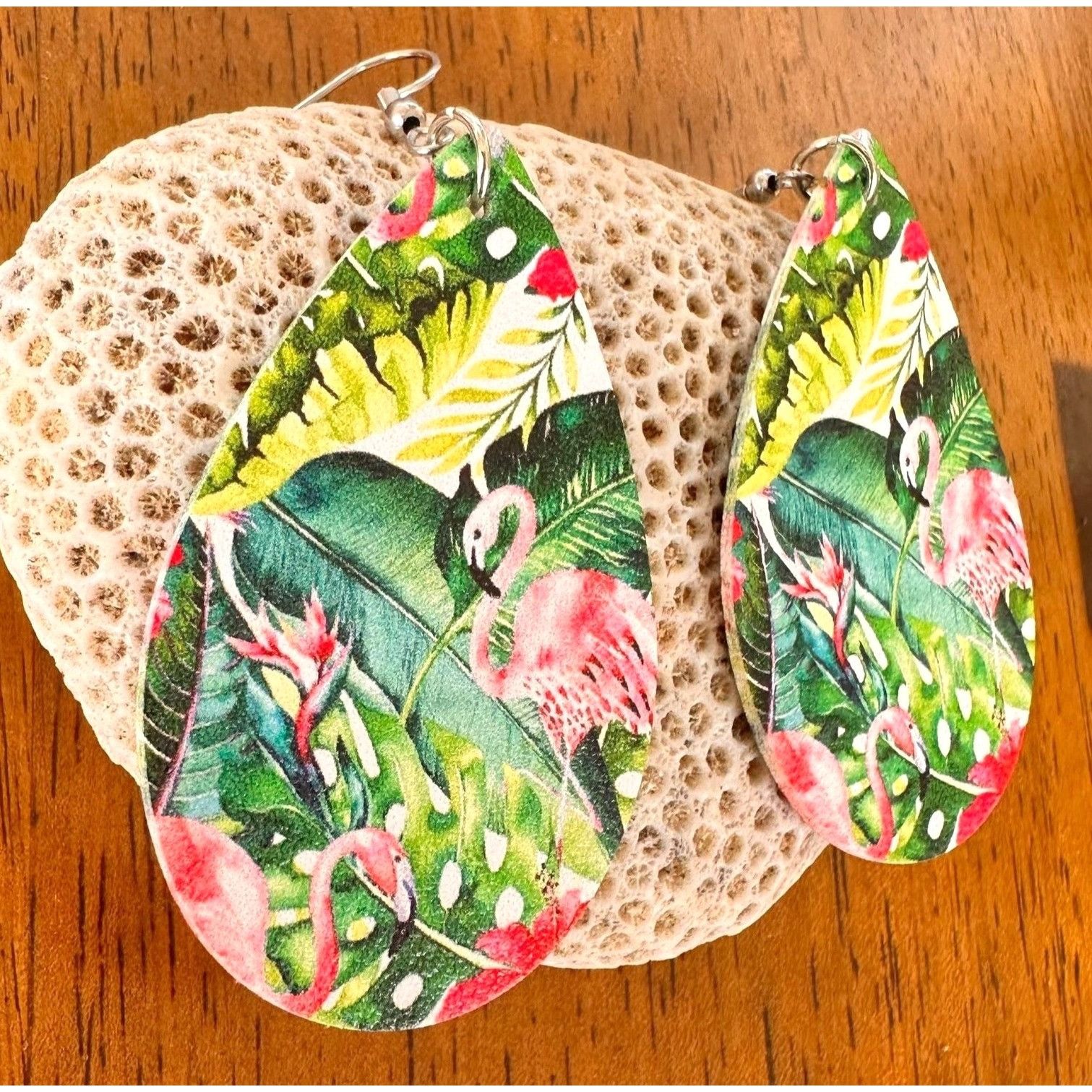 Handmade Flamingo Earrings Dangle Hooks New Art Deco Las Vegas Flori Size ONE SIZE - 4 Thumbnail