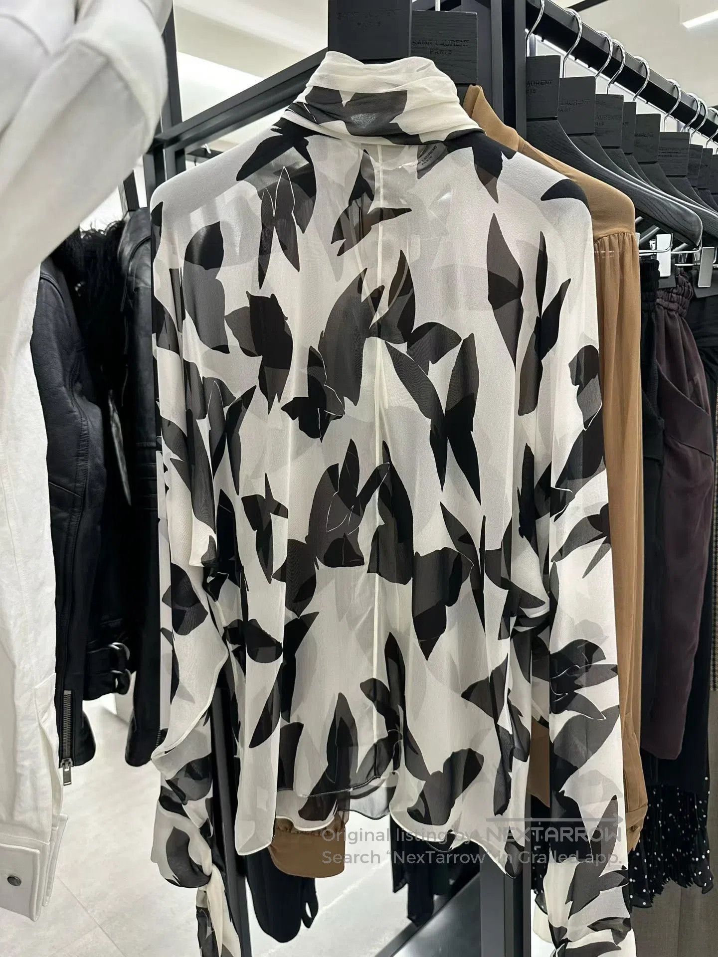 Saint Laurent Paris Saint Laurent Women's Leaf-Patterned Blouse. Size XS / US 0-2 / IT 36-38 - 1 Thumbnail