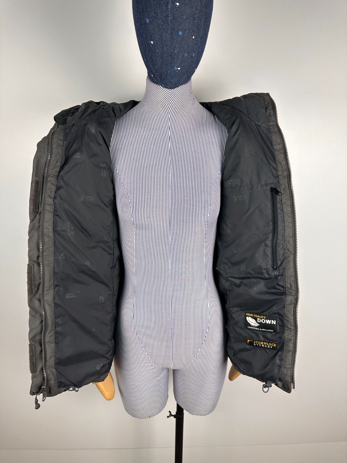 Jack Wolfskin Ladies Jack Wolfskin Stormlock Puffer Down Jacket Size XS Size XS / US 0-2 / IT 36-38 - 7 Thumbnail