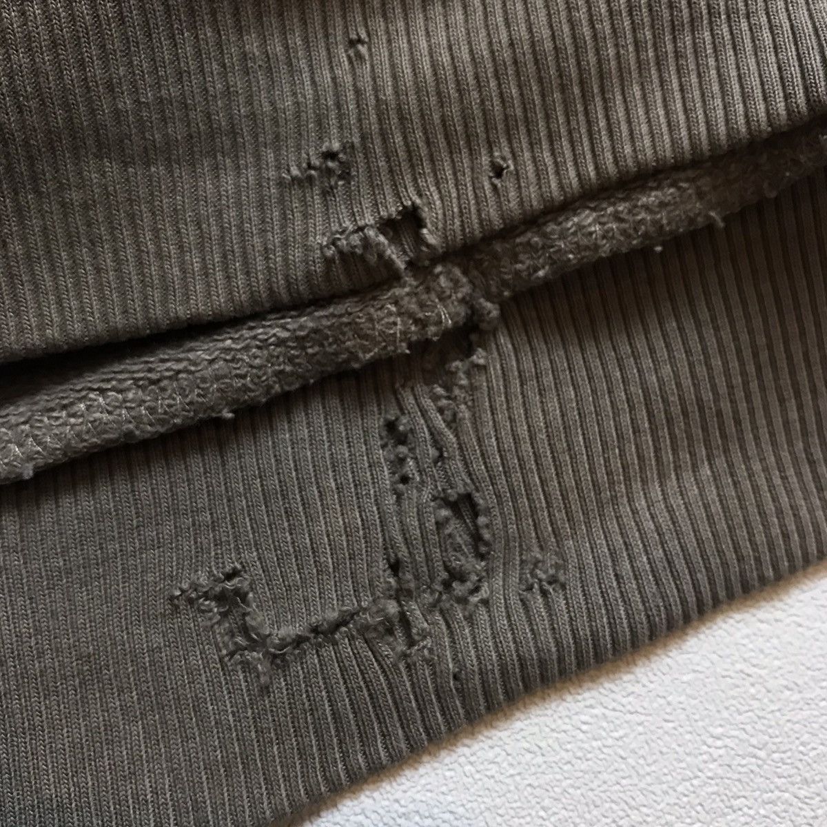 A.P.C. APC house of waris Distressed hoodie Size US L / EU 52-54 / 3 - 3 Thumbnail