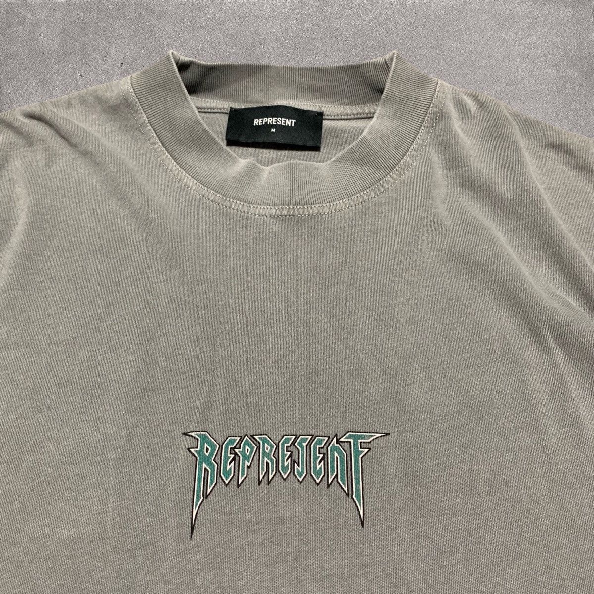 Represent Clo. Represent Medium Rock Logo Ultimate Grey Tee Size US M / EU 48-50 / 2 - 3 Thumbnail