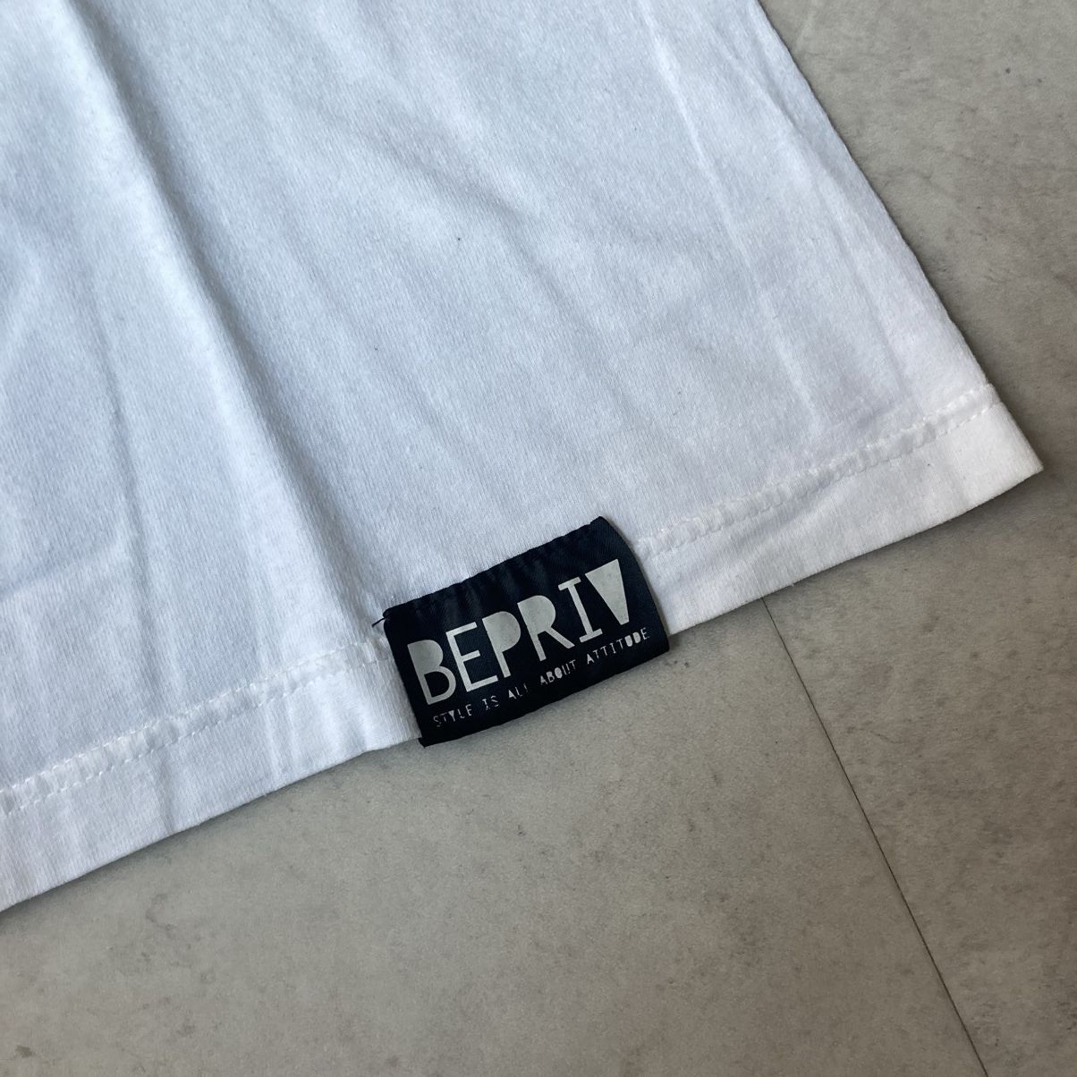 Rap Tees pharrell williams bepriv paris n.e.r.d. rap punk rock band Size US L / EU 52-54 / 3 - 3 Thumbnail
