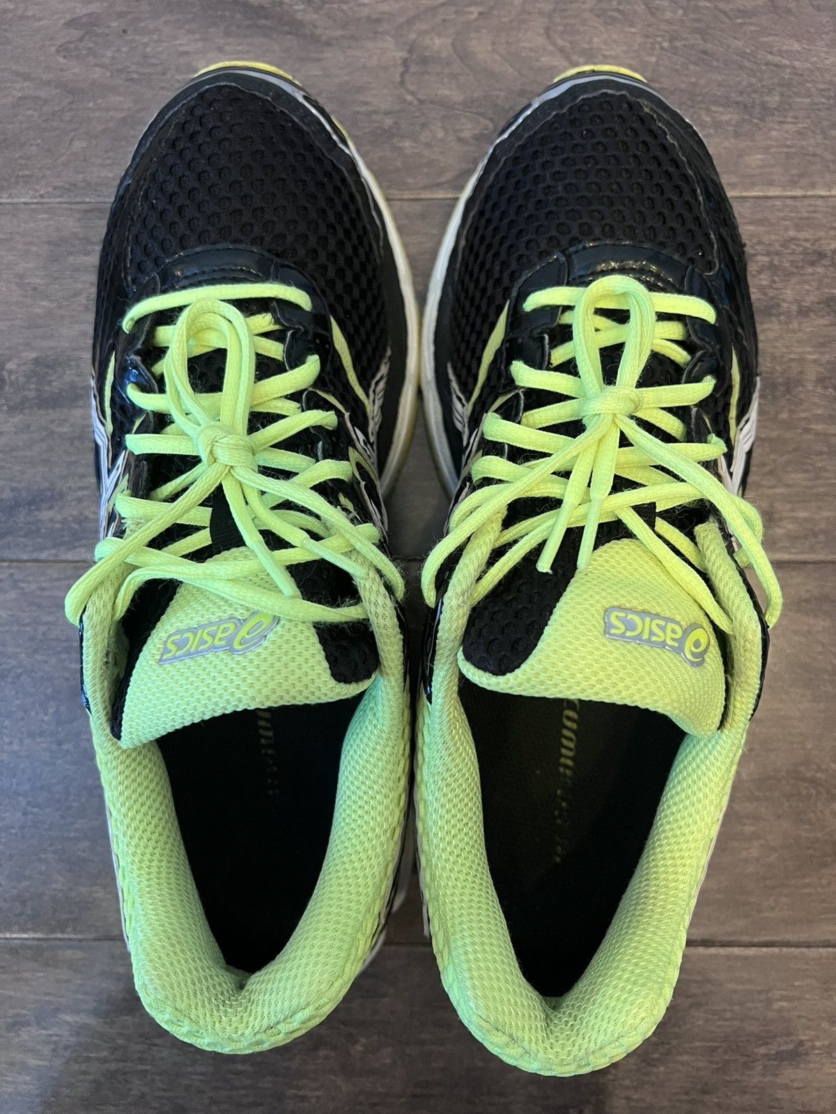 Asics Asics Gel Cumulus 16 Black/Neon Yellow Size US 9.5 / EU 42-43 - 2 Thumbnail