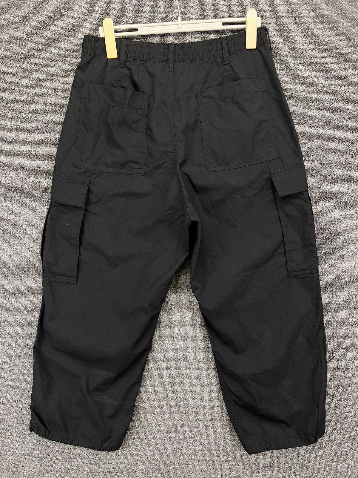 GU GU by Uniqlo Balloon Beigi Cargo Pants Size US 32 / EU 48 - 4 Thumbnail
