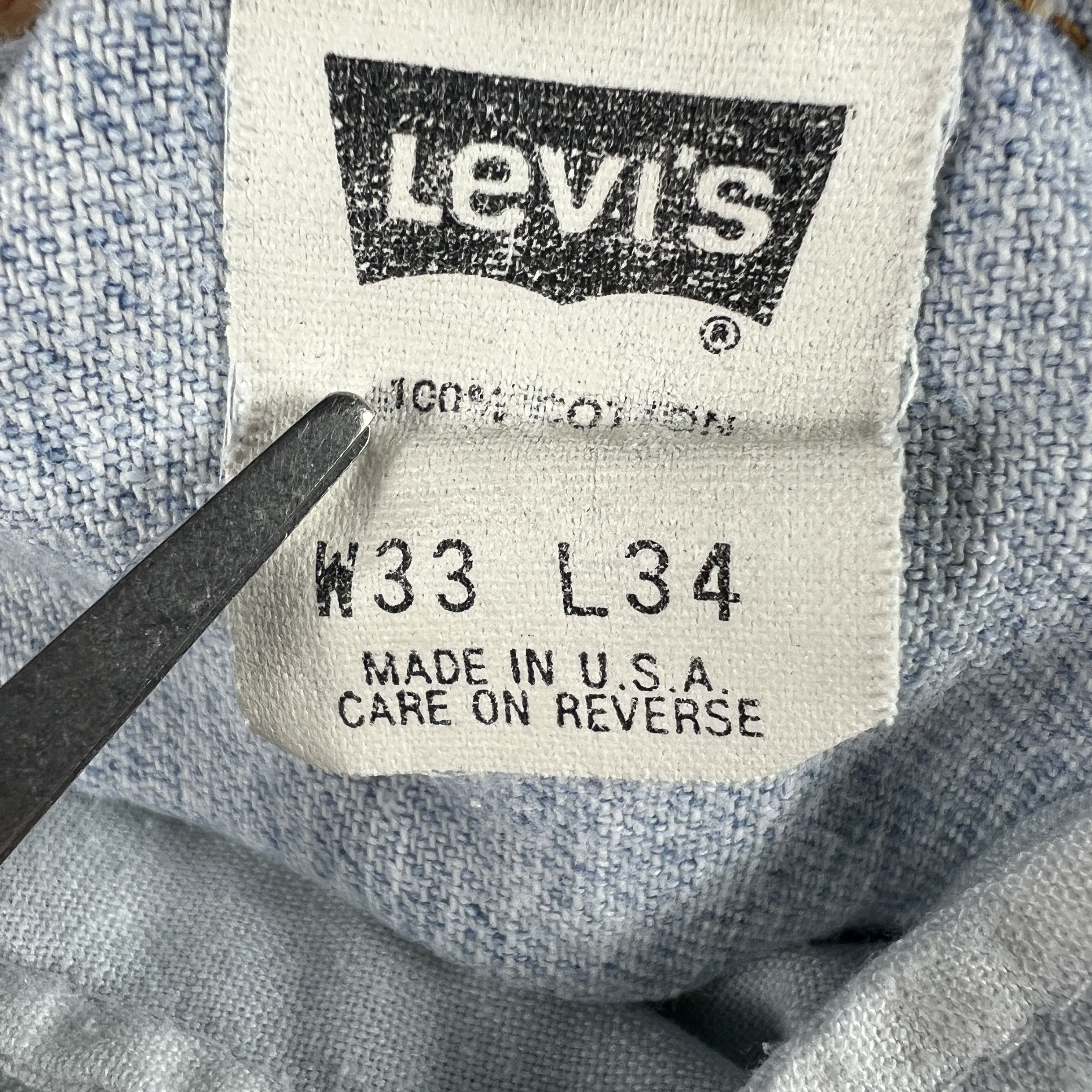 Levi's × Vintage VTG 90s Levi's Jeans 550 Relaxed Straight Light Blue Denim Size US 33 - 8 Thumbnail
