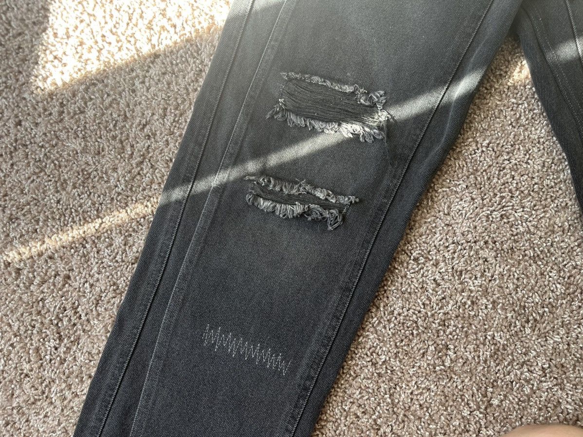 C2H4 C2H4 Layered Distressed Denim Jeans Size US 33 - 3 Thumbnail