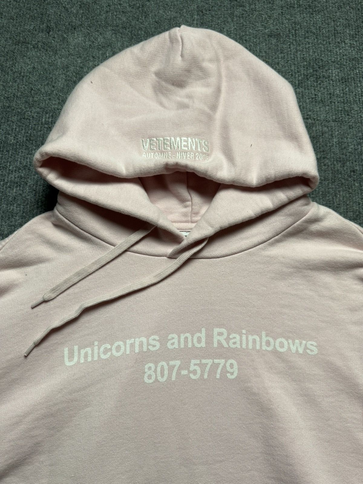 Vetements Vetements - Limited Edition 2018 Pink Unicorn Hoodie Size US M / EU 48-50 / 2 - 4 Thumbnail
