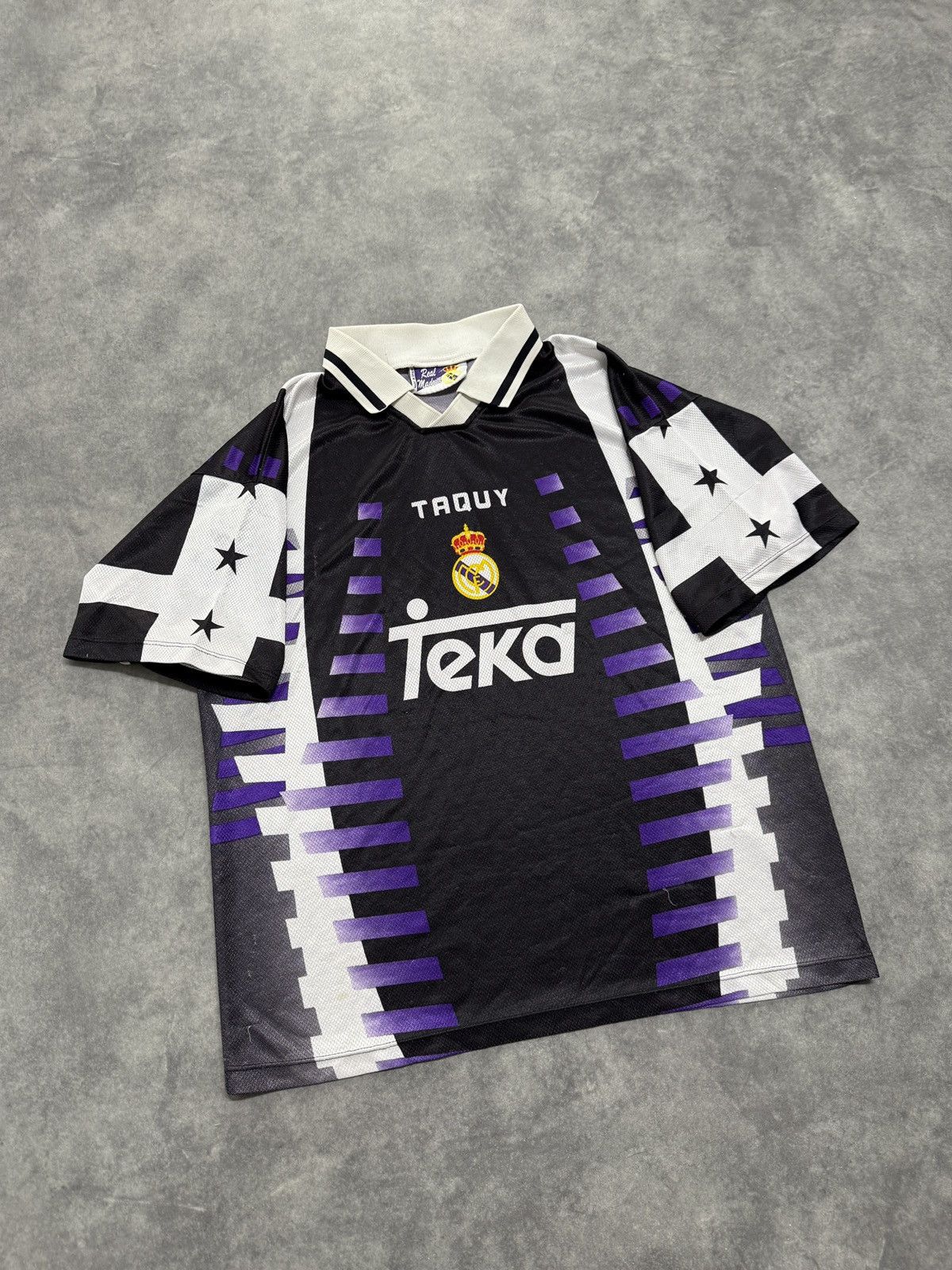 Other 1997/1998 third jersey real madrid x taquy Size M rare Size US M / EU 48-50 / 2 - 2 Thumbnail