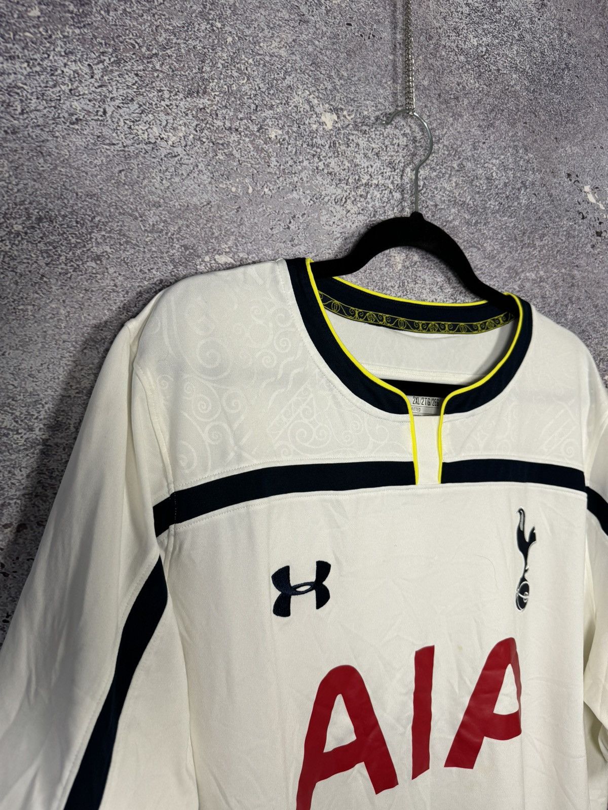 Under Armour × Vintage Vintage Tottenham 2014/15 Under Armour Soccer Jersey Size US XXL / EU 58 / 5 - 7 Thumbnail