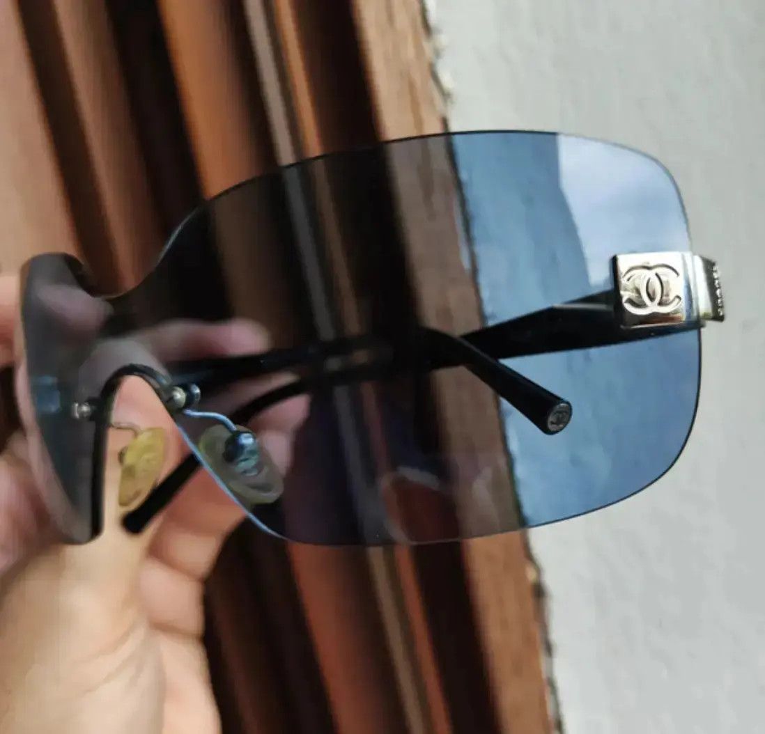 Chanel × Vintage Chanel Sunglasses Bowling Rectangle Wrap Straps Logo RI947 Size ONE SIZE - 2 Thumbnail