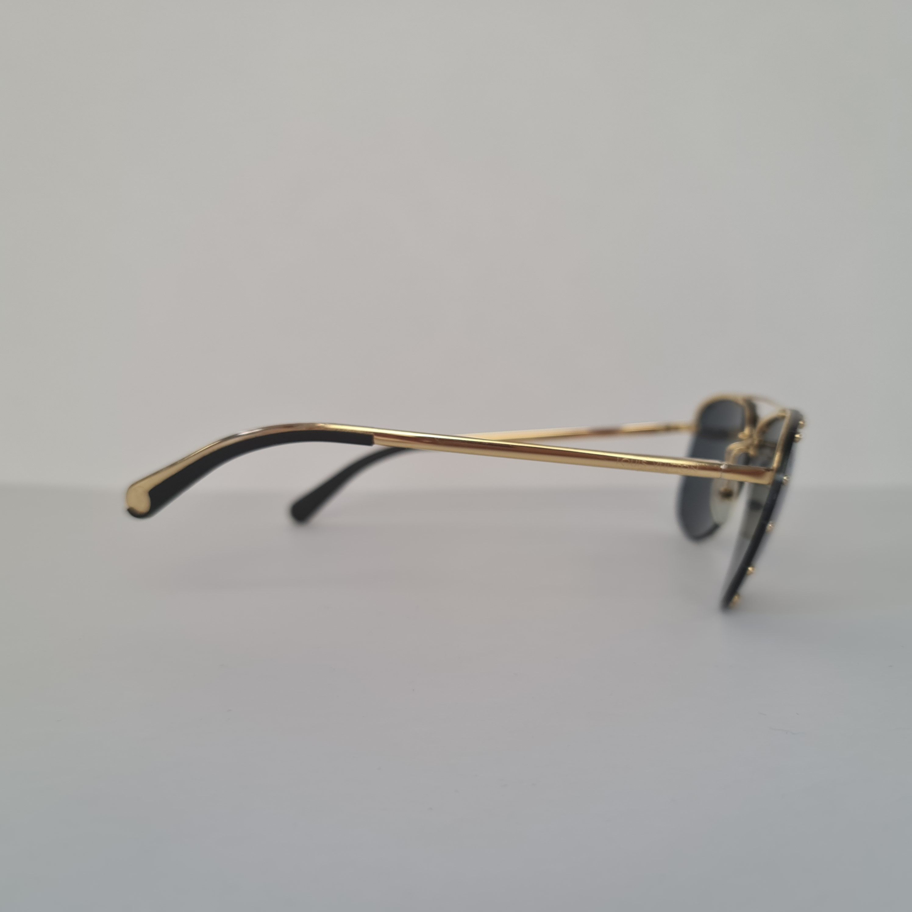 Louis Vuitton Louis Vuitton Mirror Party Sunglasses Size ONE SIZE - 5 Thumbnail