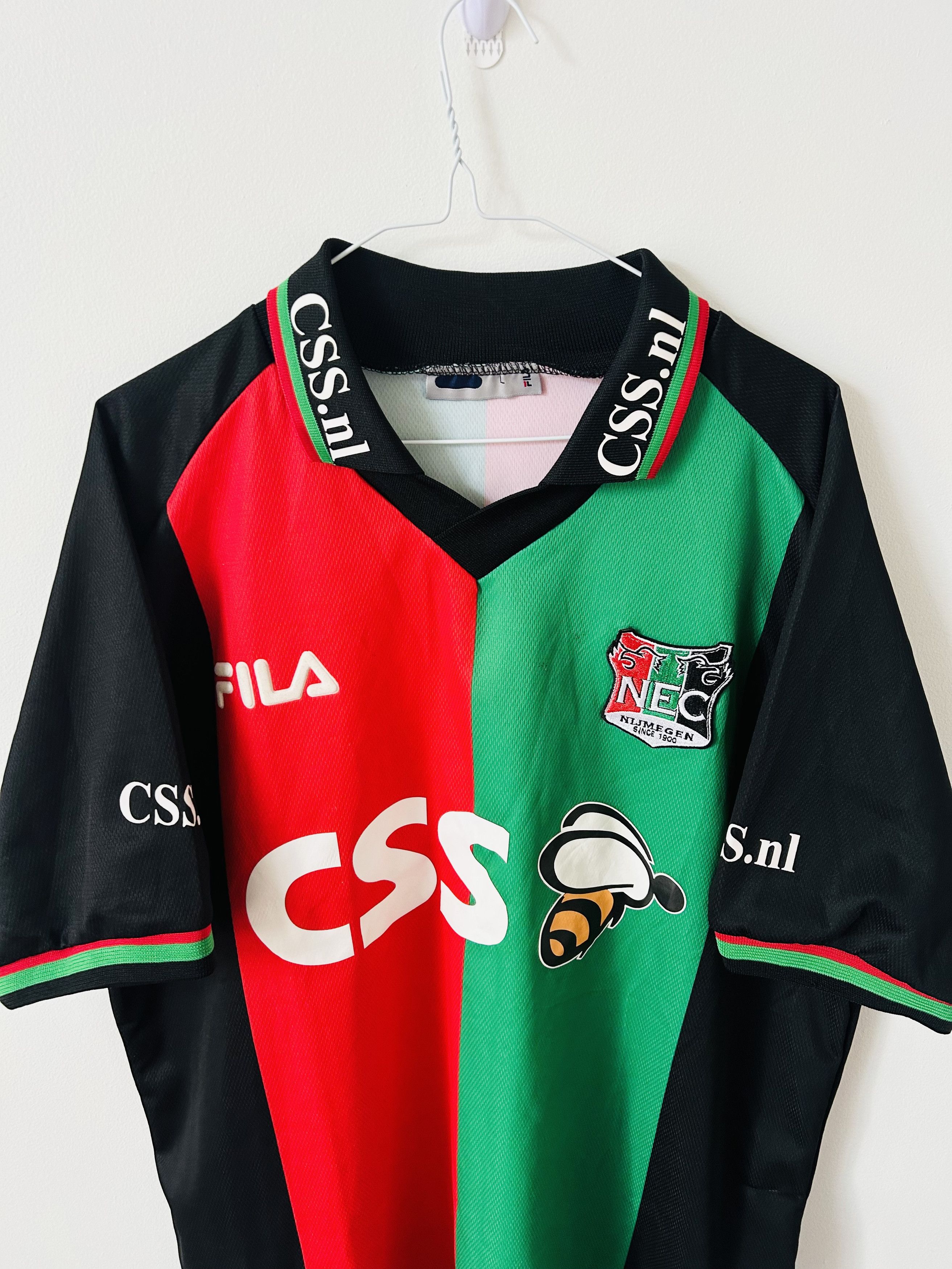 Fila × Vintage NEC Nijmegen 20001/02 home jersey Size US L / EU 52-54 / 3 - 3 Thumbnail