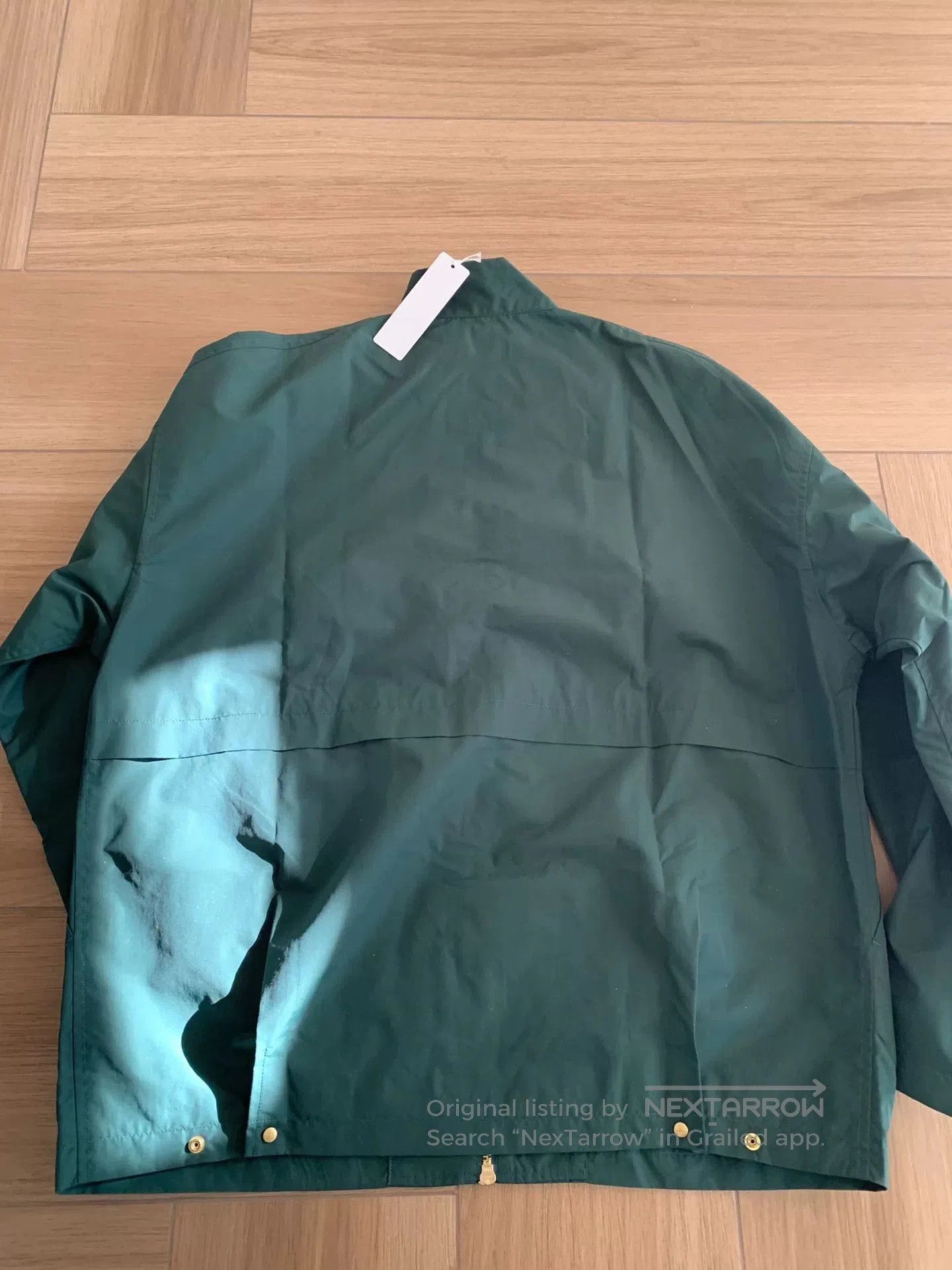 UNIVERSAL PRODUCTS. green windbreaker with zip front and collar. Size US L / EU 52-54 / 3 - 2 Thumbnail