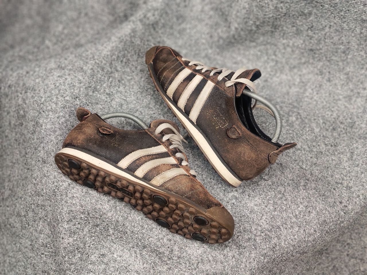 Adidas Vintage Adidas Сhile 62 Dark Brown Faded Leather Sneakers Size US 9 / EU 42 - 2 Thumbnail
