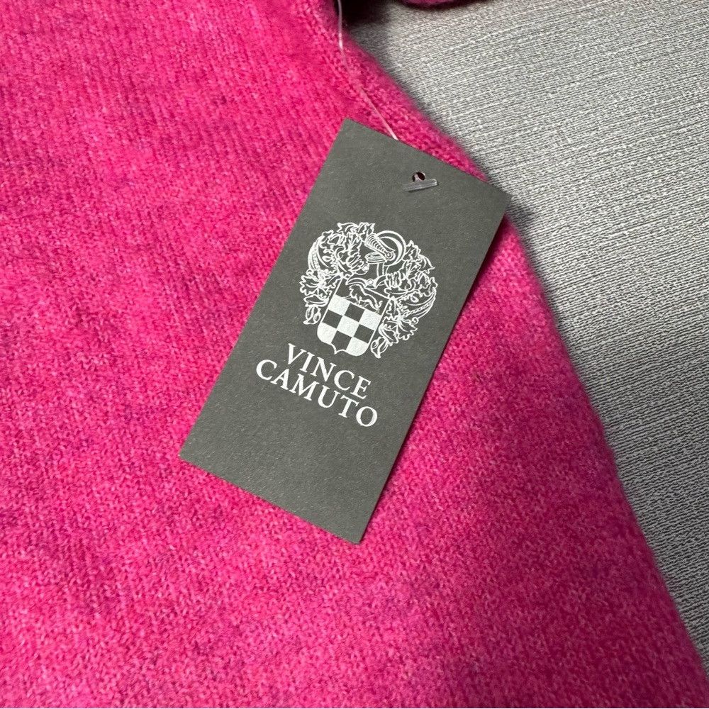 Vince Camuto NWT New Vince Camuto Pink Center Seam Crewneck Sweater Size Size S / US 4 / IT 40 - 6 Thumbnail