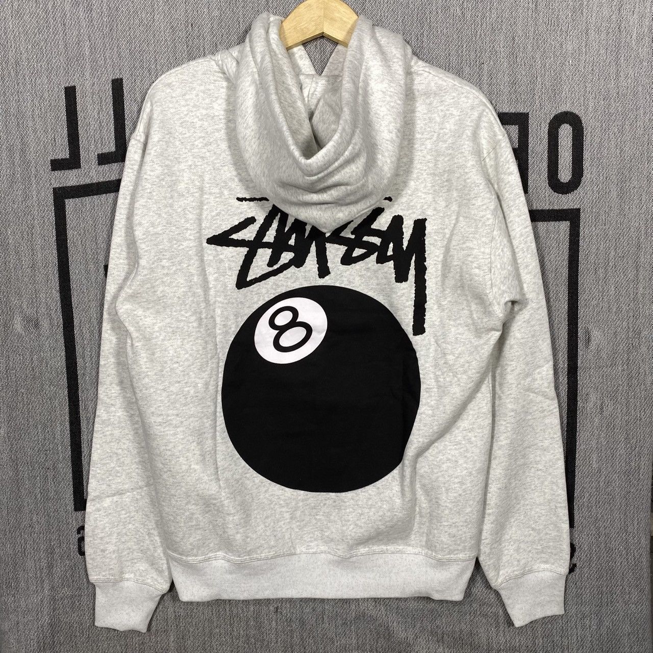 Stussy HYPE Stussy 8 Ball Logo Hoodie Large Size US L / EU 52-54 / 3 - 1 Thumbnail