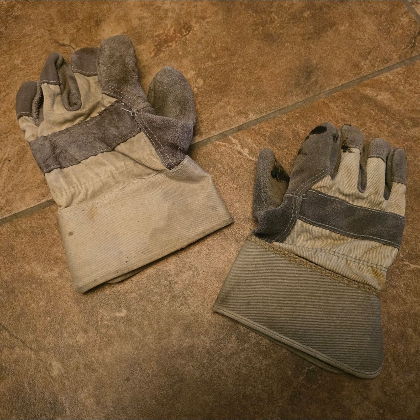 Other Beige Grey Work M Glove Size ONE SIZE - 1 Thumbnail