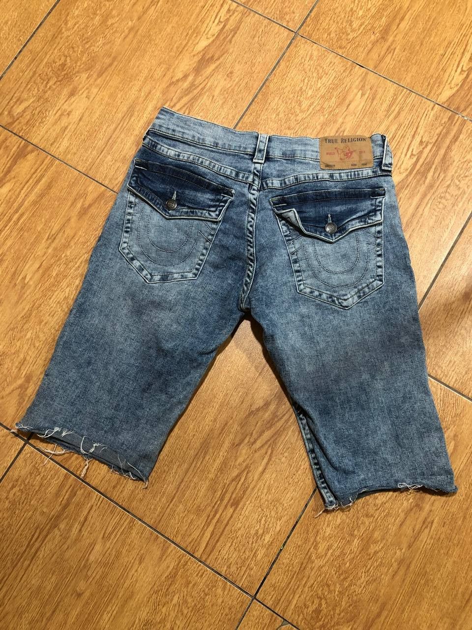 True Religion True Religion Ricky Relaxed Straight Cut-Off Denim Short Size US 32 / EU 48 - 9 Thumbnail