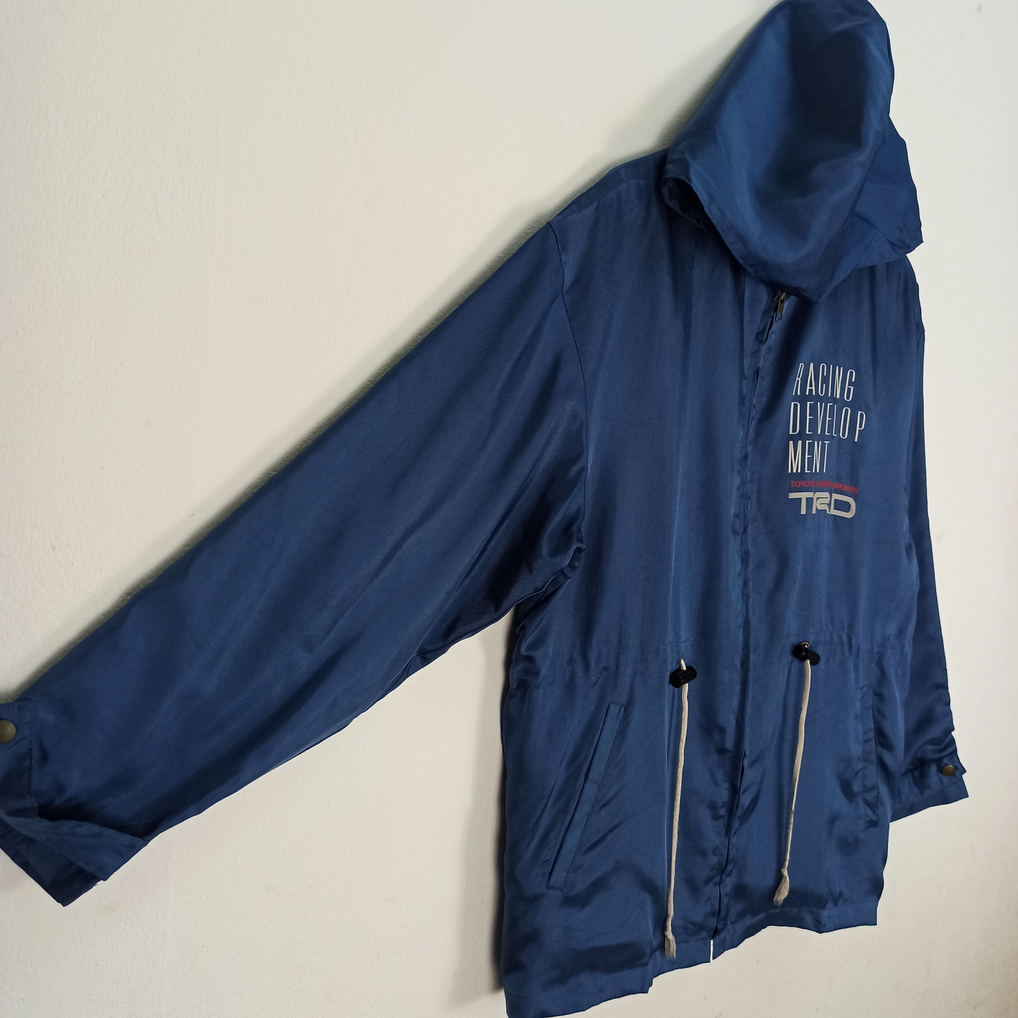 Japanese Brand Vintage TRD Toyota Motor Sports Jacket Hoodie Size US L / EU 52-54 / 3 - 3 Thumbnail