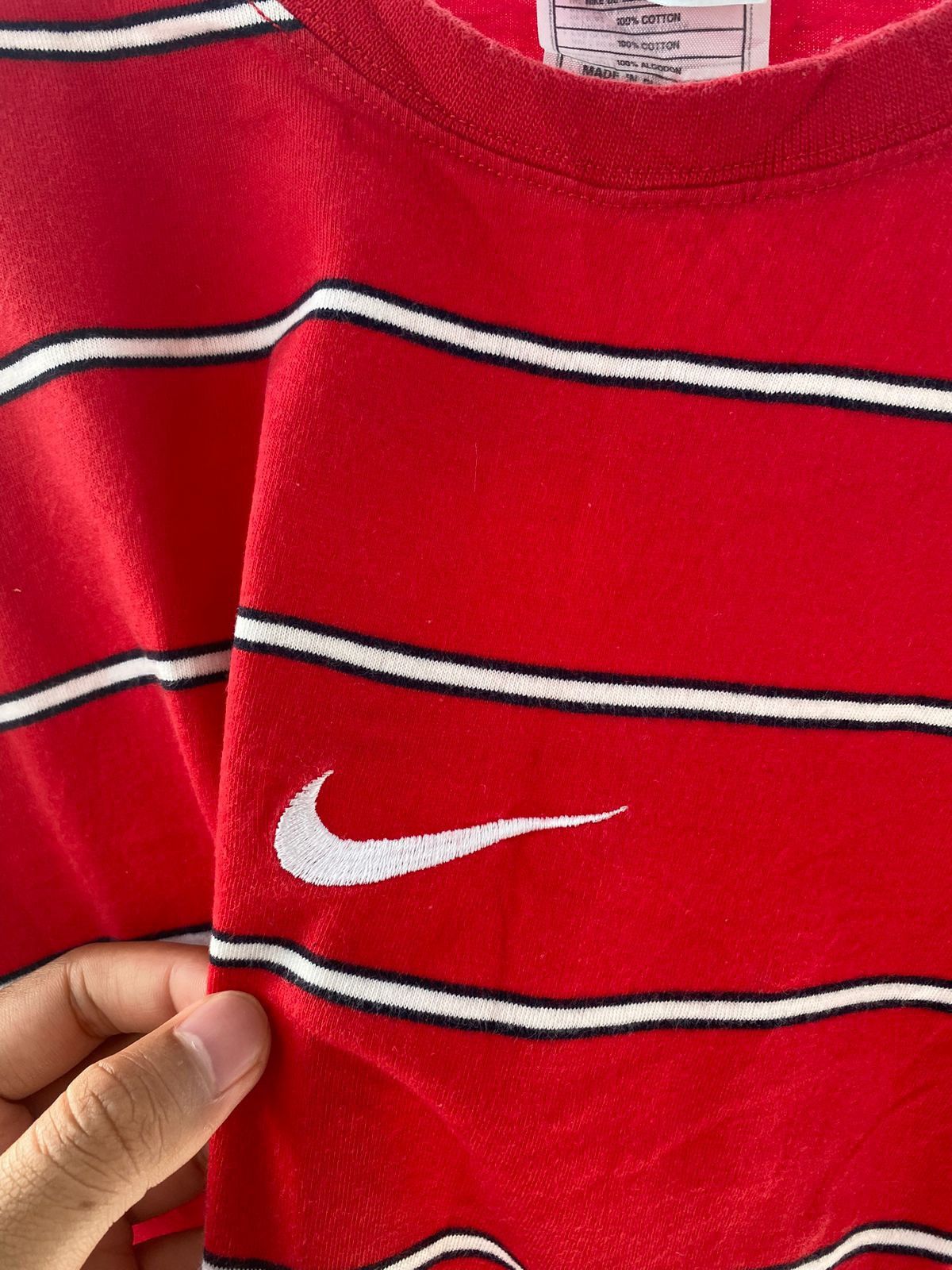 Nike × Vintage 💸NEED GONE💸vintage 90s nike center logo stripe tshirt Size M / US 6-8 / IT 42-44 - 4 Thumbnail