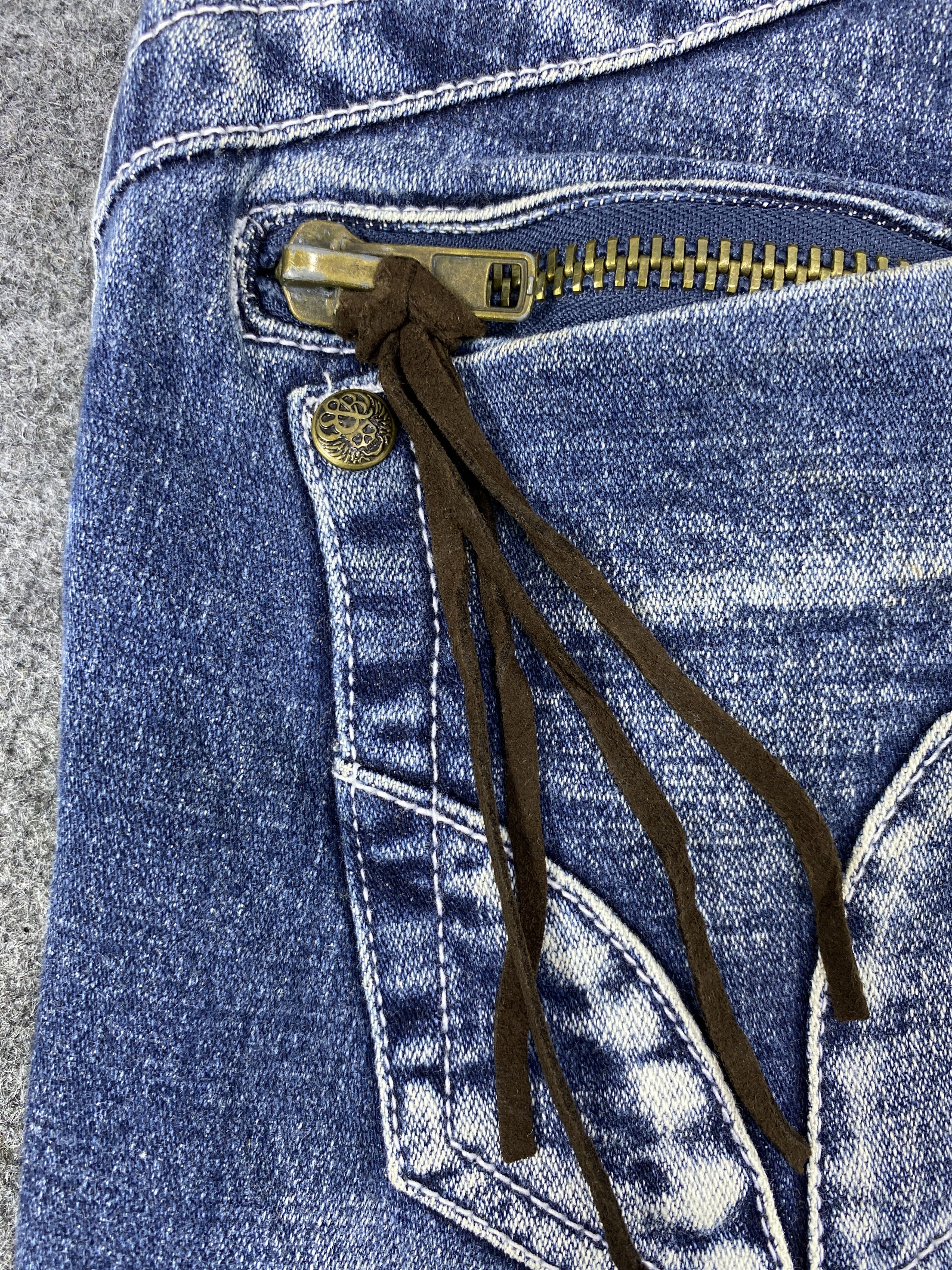 Japanese Brand Skull Button Sky Bomber Blue Wash Flare Jeans - J1061 Size 27" / US 4 / IT 40 - 8 Thumbnail