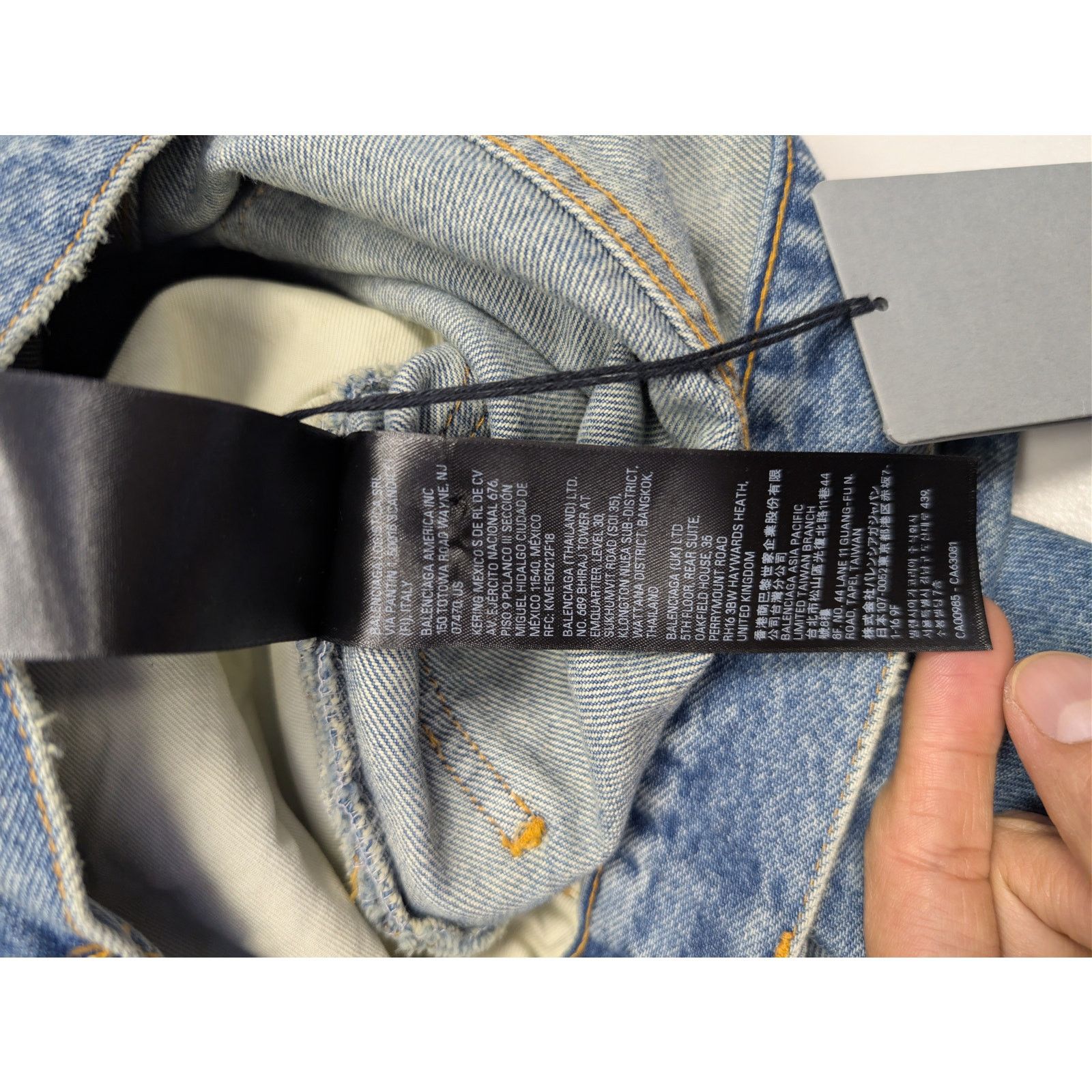Balenciaga o1rshd1 Organic Blue Japanese Large Baggy Denim Jeans Blue Size US 32 / EU 48 - 21 Thumbnail