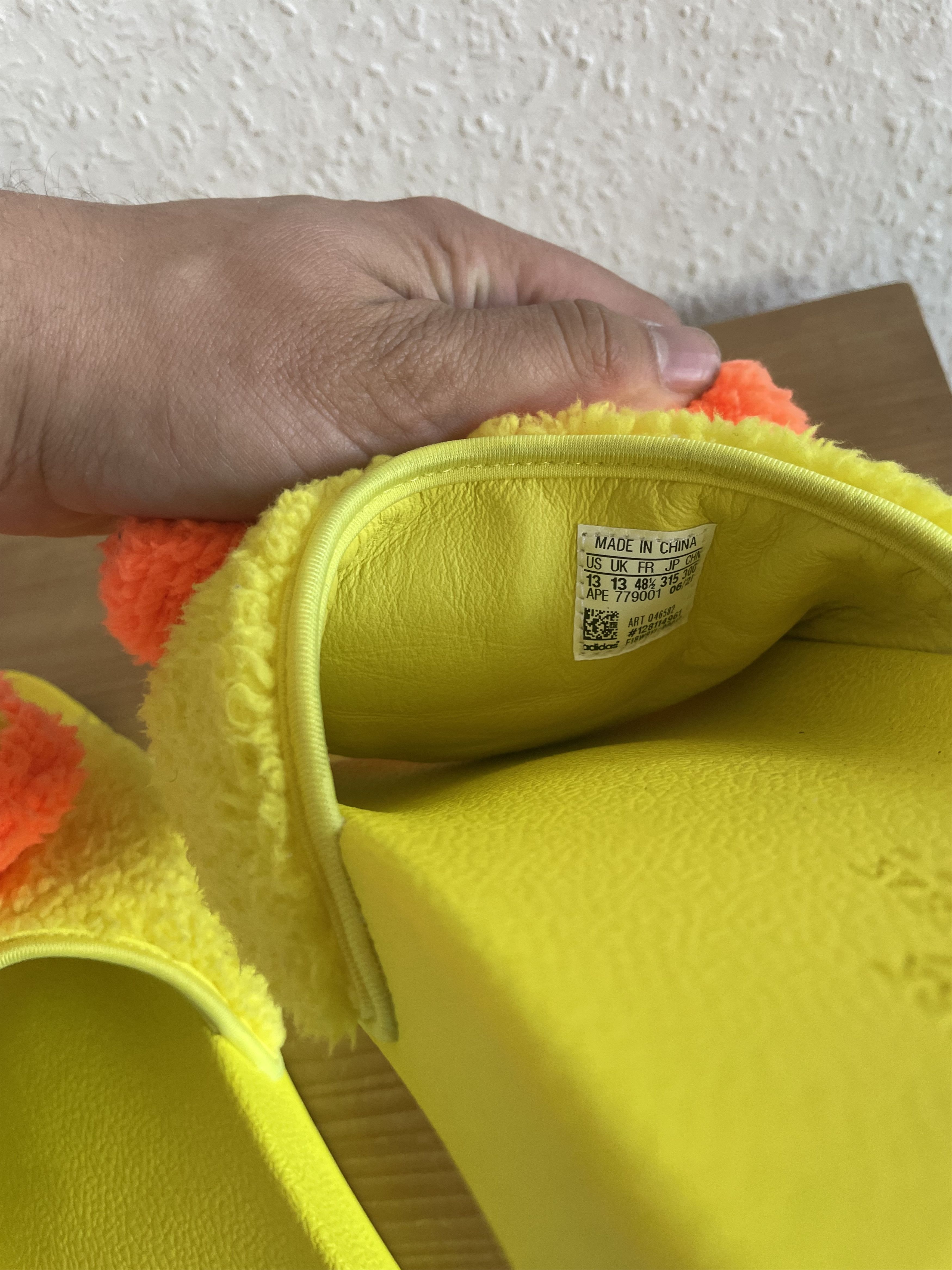 Adidas × Jeremy Scott Adilette Teddy Bear Slides Neon Size US 13 / EU 46 - 8 Thumbnail