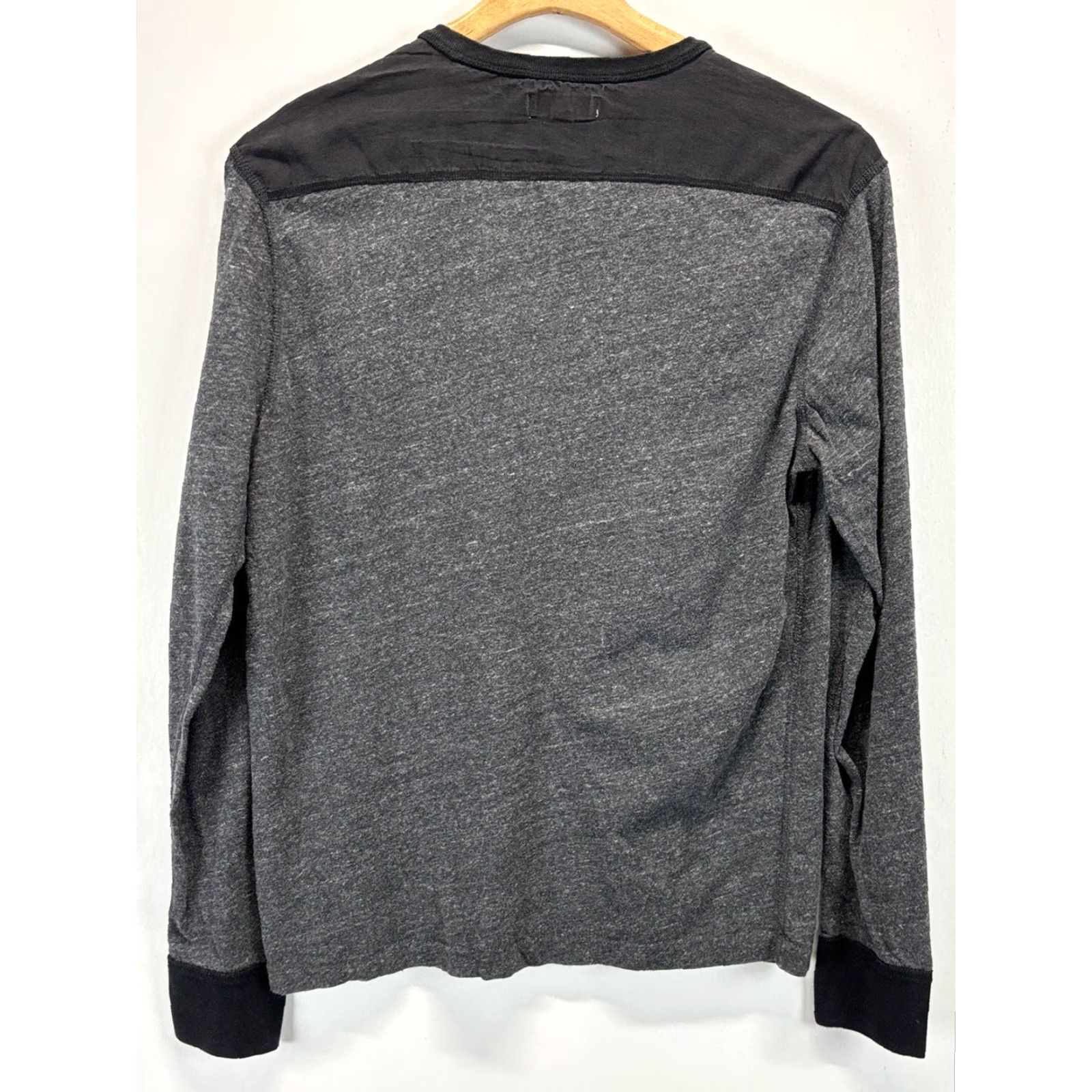 J.Crew Men’s J. Crew Knit Goods Henley Short Sz Medium Slim Fit Grey Black Size US 31 - 2 Thumbnail