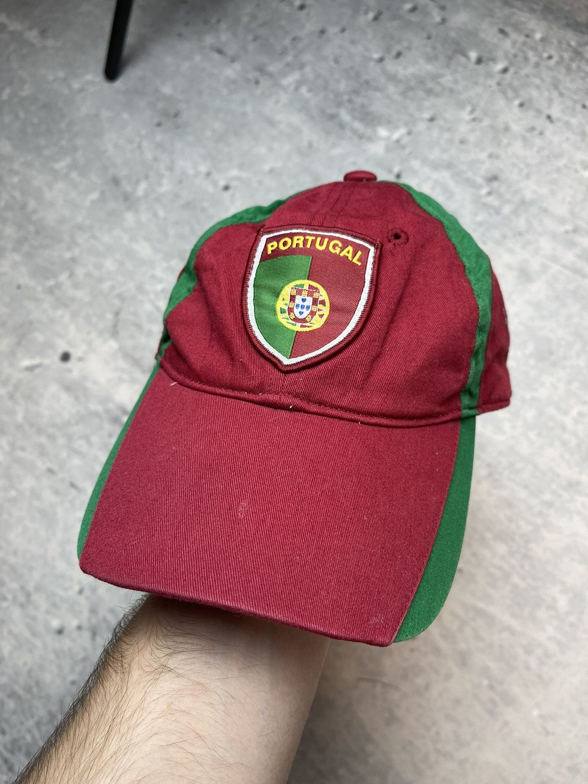 Vintage Portugal cap centre logo hat Size ONE SIZE - 1 Thumbnail