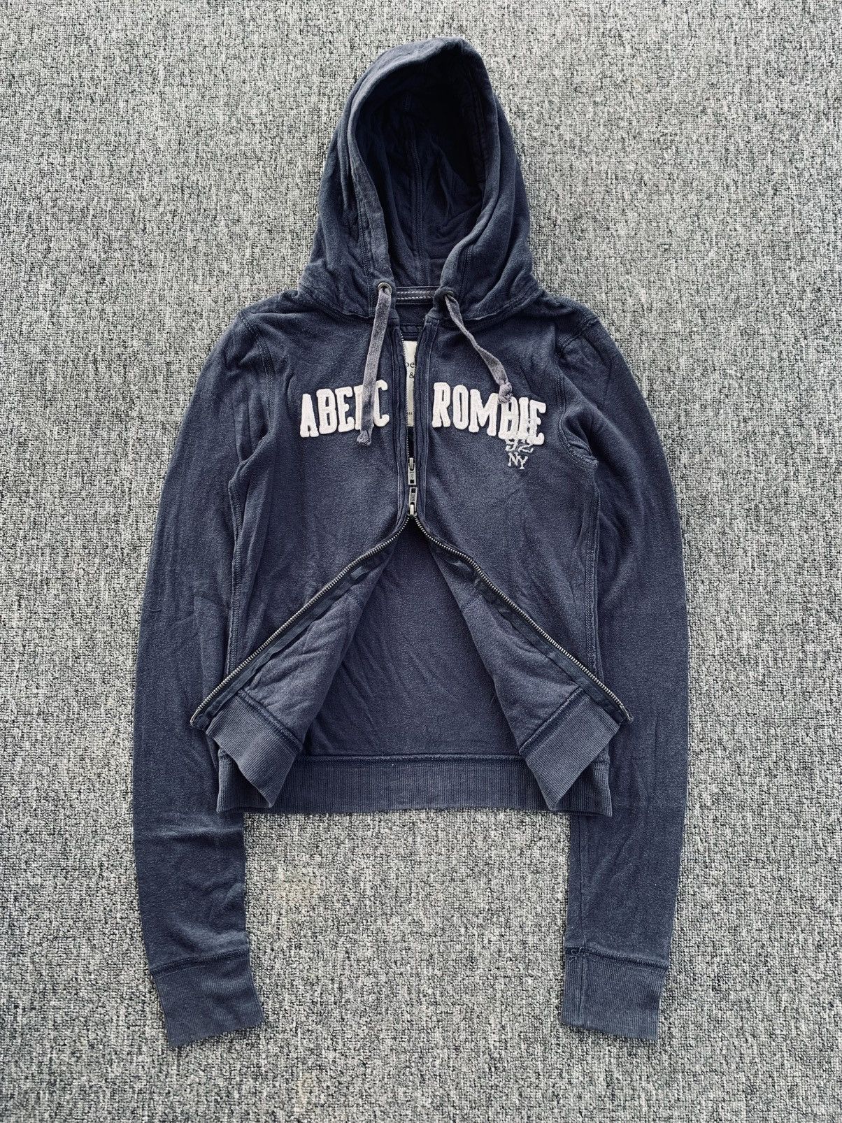 Abercrombie & Fitch Abercrombie Cropped Distressed Zip Up Jacket Hoodie Size S / US 4 / IT 40 - 6 Thumbnail