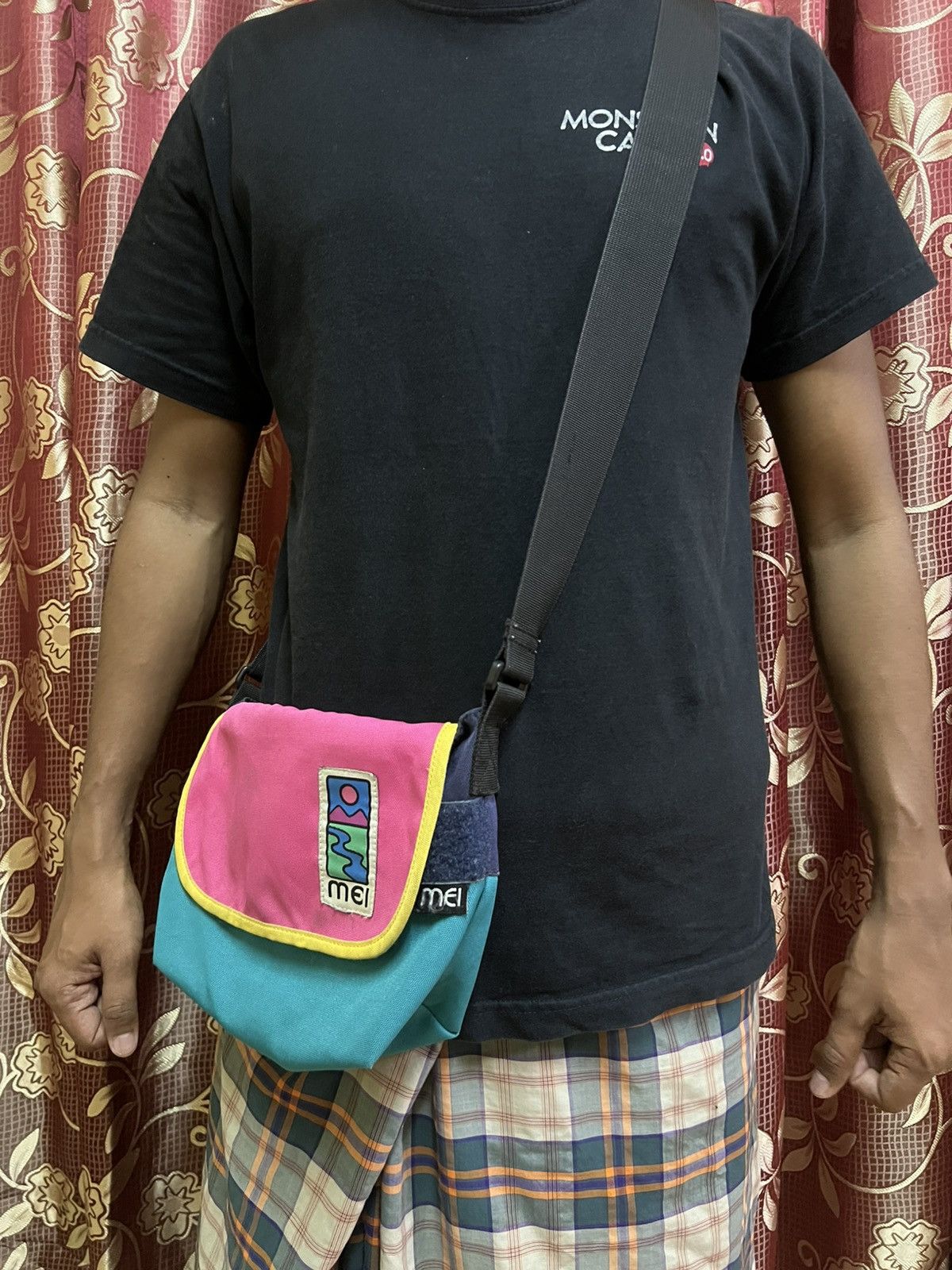 Japanese Brand MEI Japan Multicolor Violet Label Sling Bag Size ONE SIZE - 21 Thumbnail