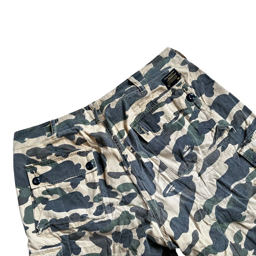 Bape XL 36 Waist Bape 1st Camo Cargo Shorts Size US 36 / EU 52 - 5 Thumbnail