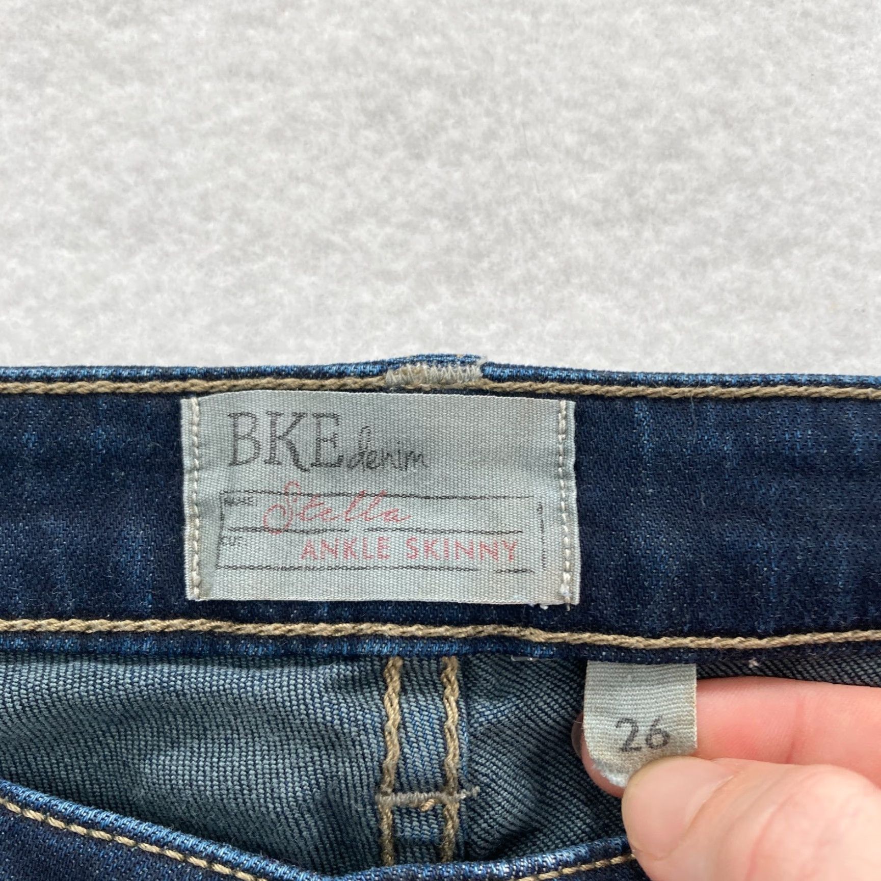 Vintage BuckIe BKE Jeans Women Stella Ankle Skinny Dark Blue Stretch Denim Grunge Jeans 26 Buckle BKE Stella Women Grunge Slim Ankle Denim Blue Size 26" / US 2 / IT 38 - 5 Thumbnail