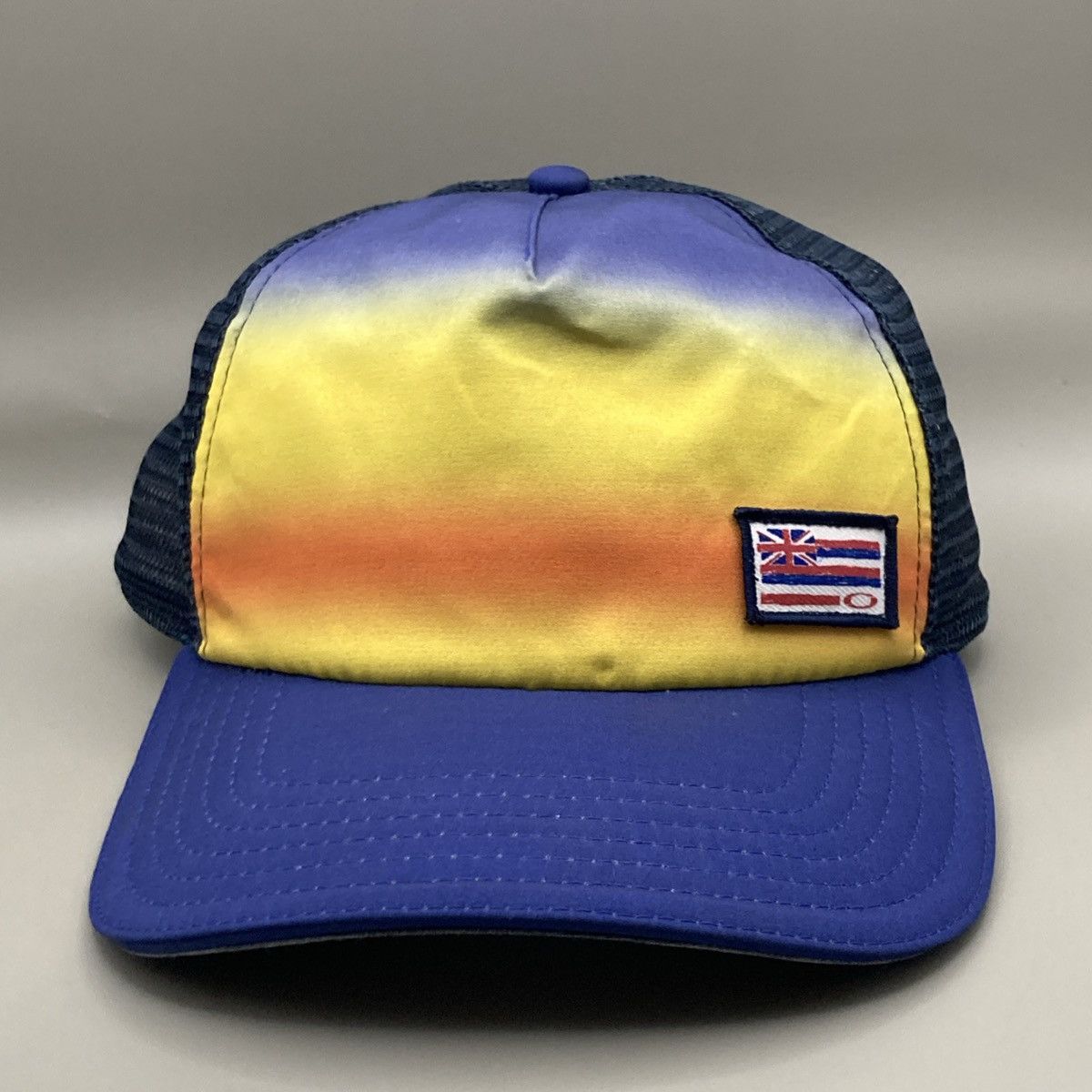 Oakley Rare OAKLEY TINCAN FLAG HAWAII Blue MEN'S HAT CAP Trucker Size ONE SIZE - 1 Thumbnail